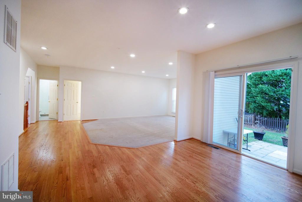 Photo of 20203 Hopi Drive, ASHBURN, VA 20147 (MLS # VALO2111646)