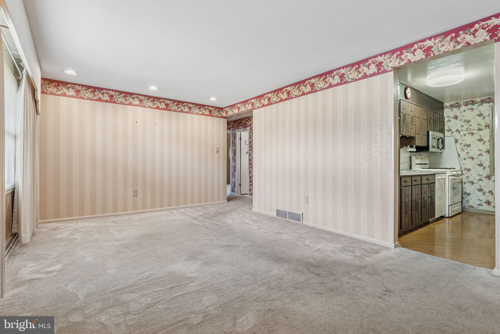 861 GUNNISON ROAD