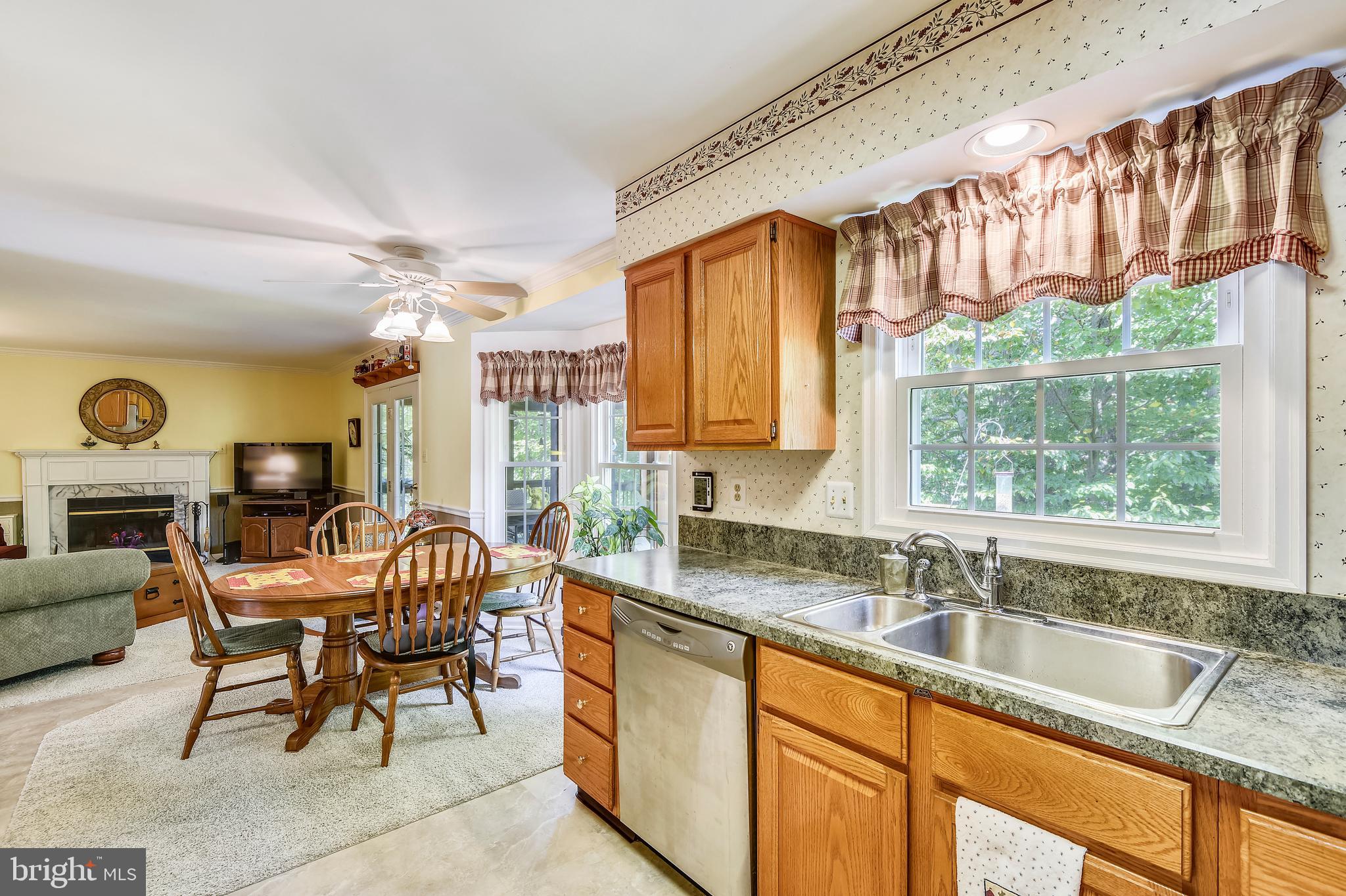 BRITINAY MANOR - Residential