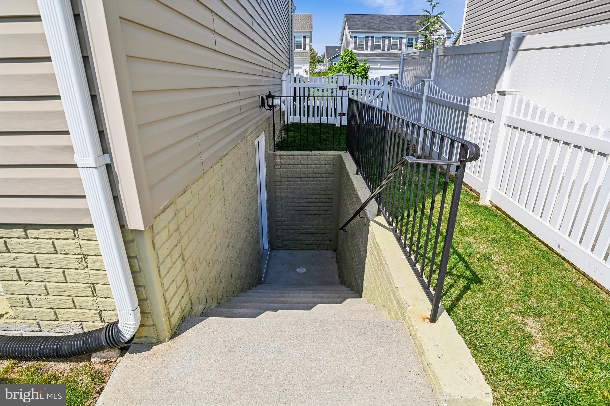 HIGHMEADOW HILLS - Residential