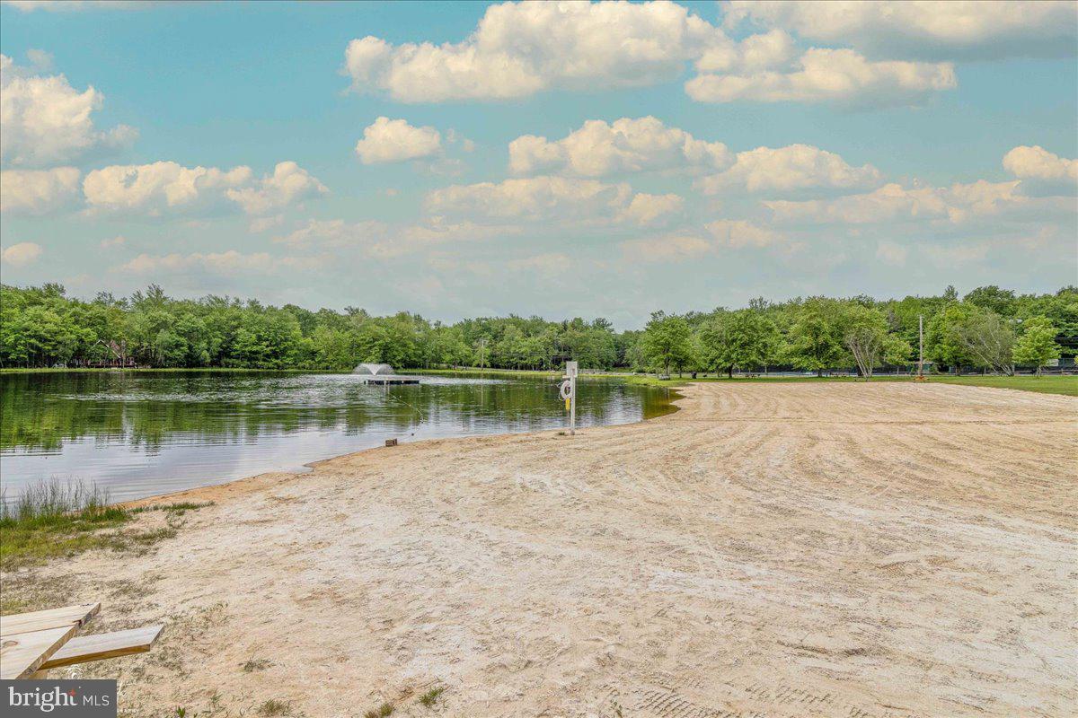 LOCUST LAKE VILLAGE - Residential