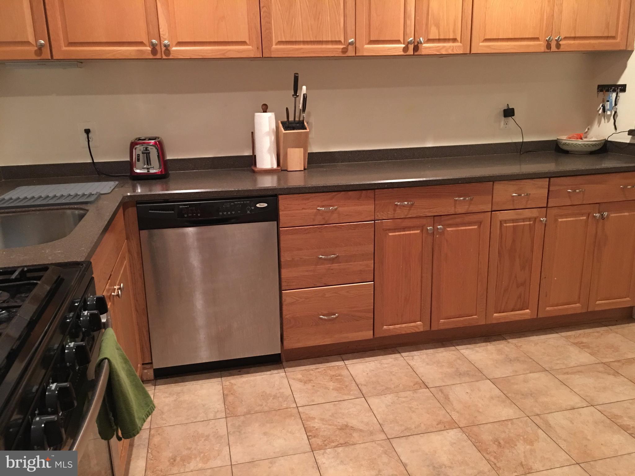 BOGERS FENWICK PARK - Residential Lease