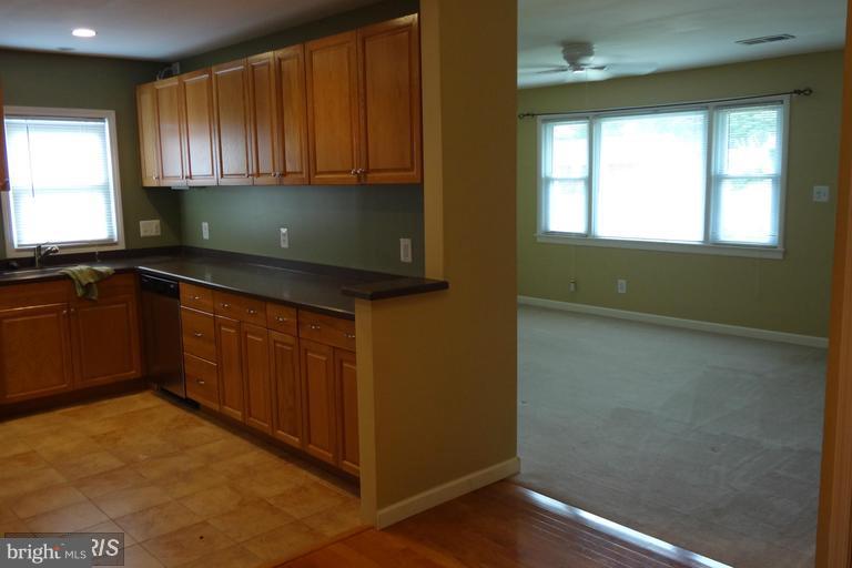 BOGERS FENWICK PARK - Residential Lease