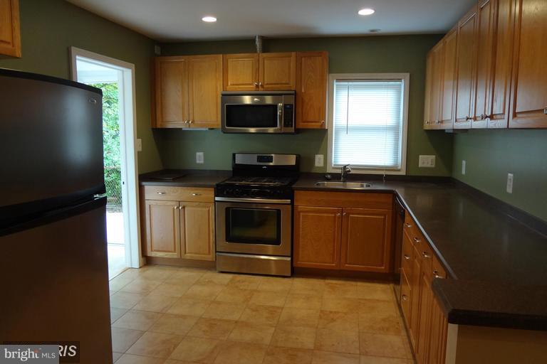 BOGERS FENWICK PARK - Residential Lease