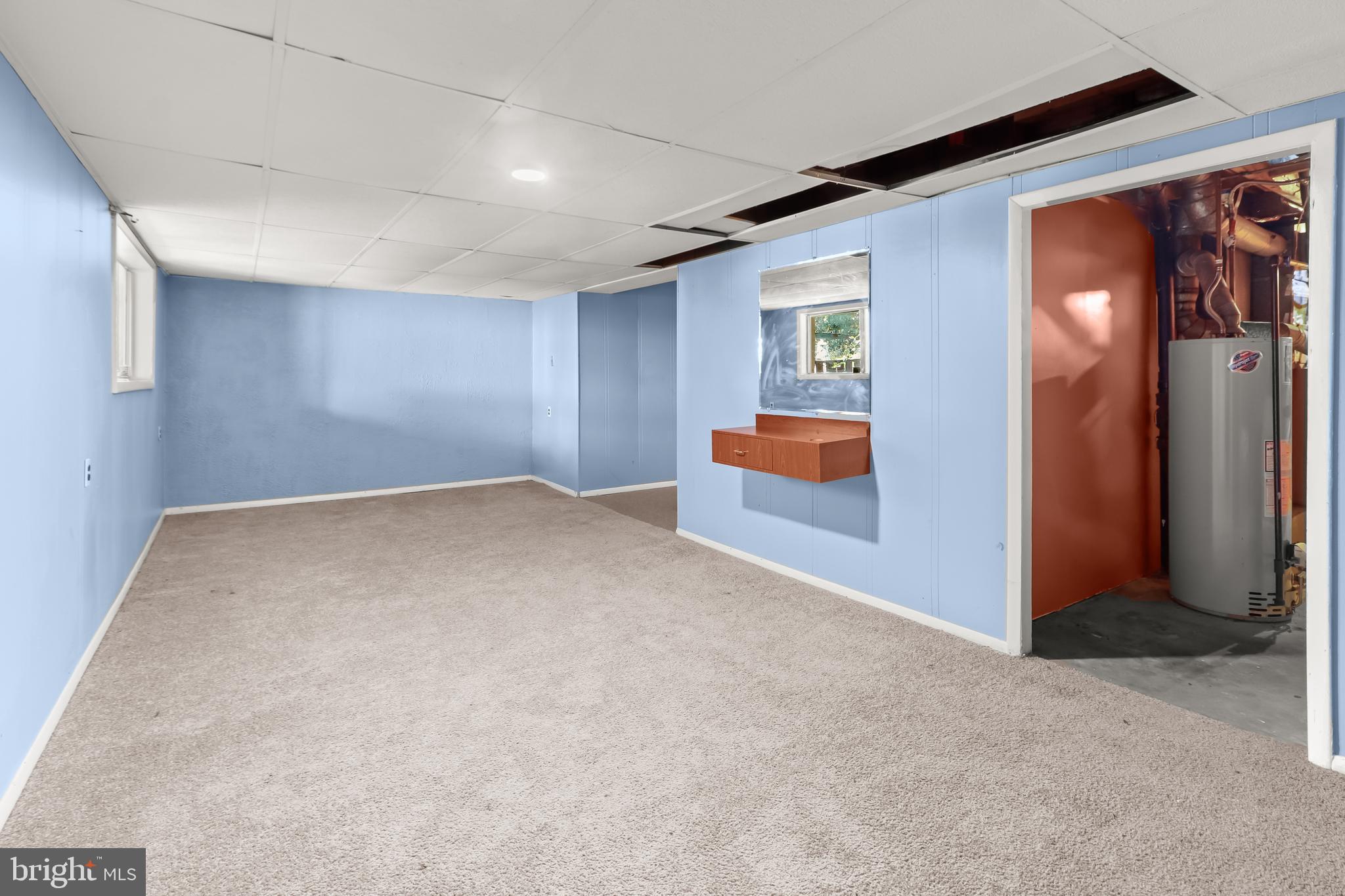 LAURELTON - Residential