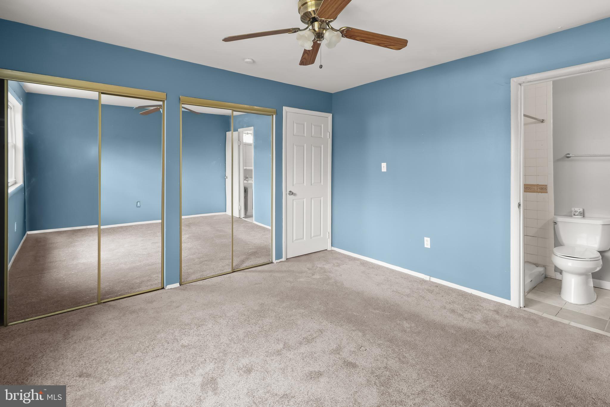 LAURELTON - Residential