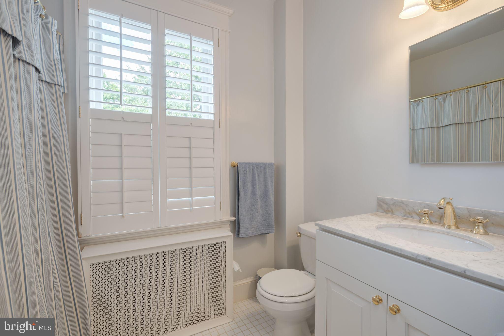 CHEVY CHASE - Residential