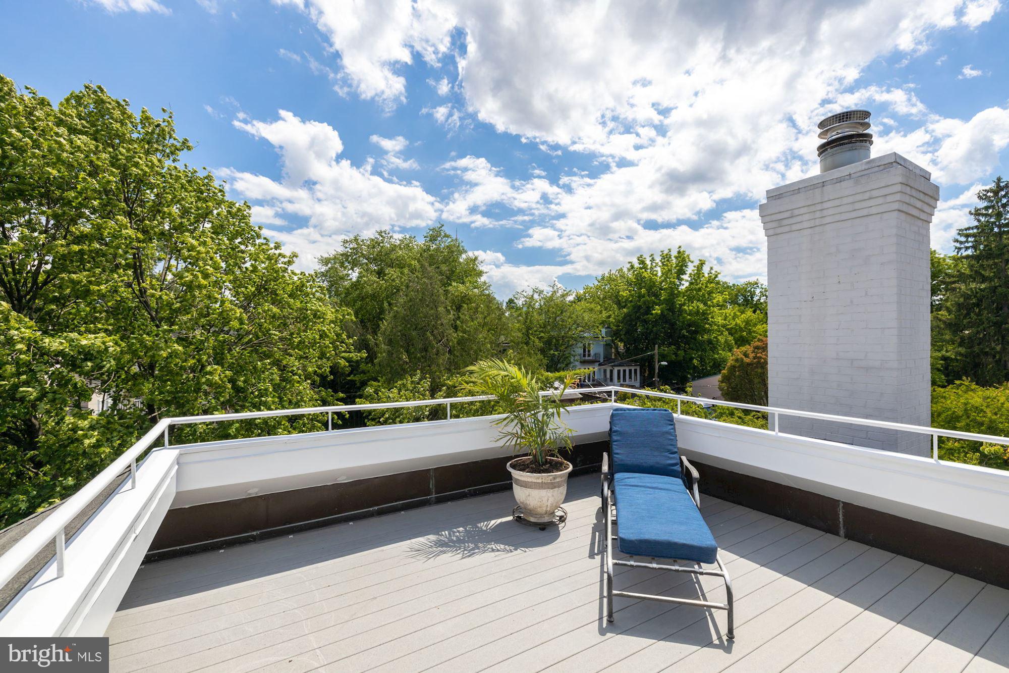 CHEVY CHASE - Residential