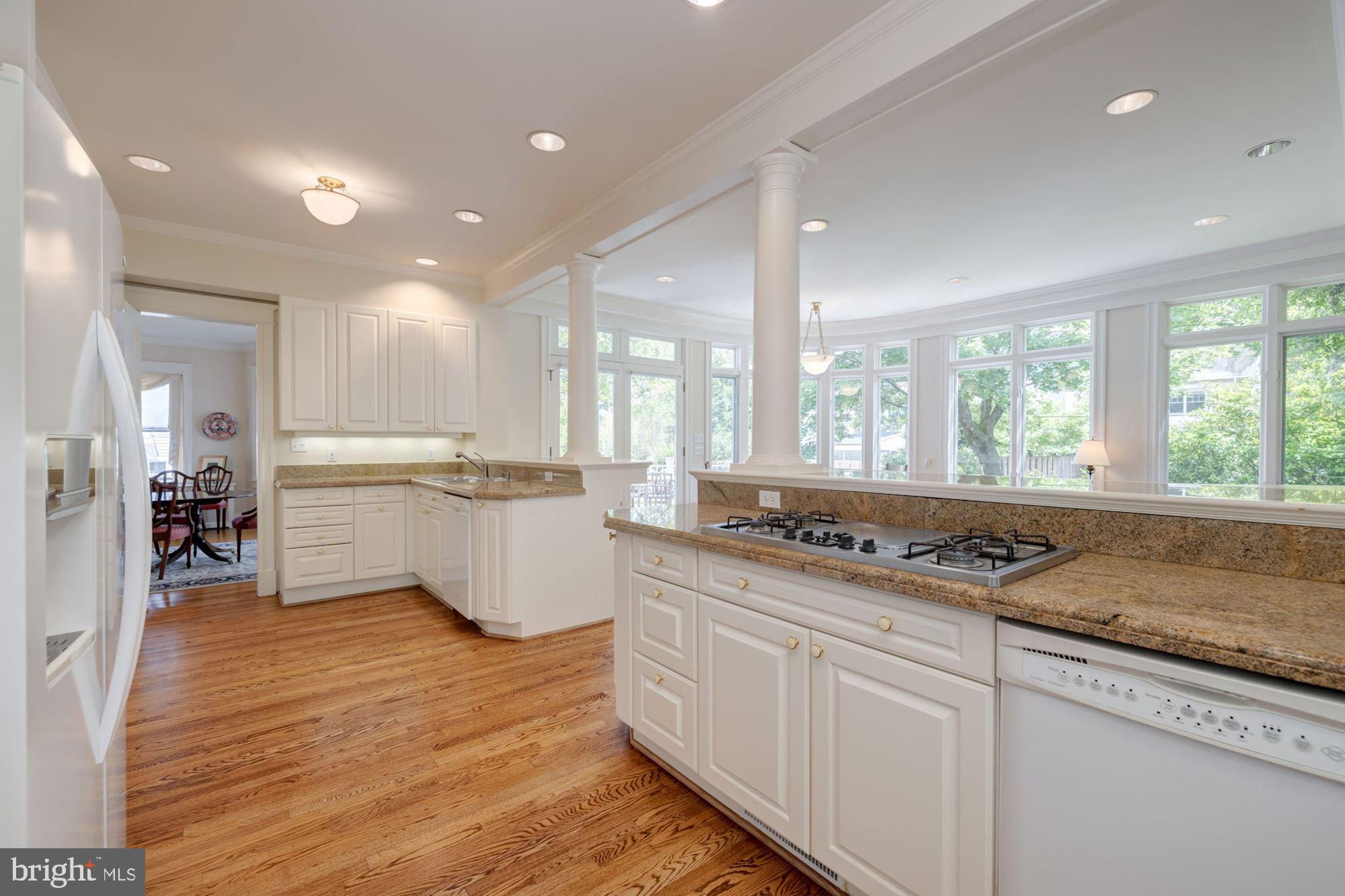 CHEVY CHASE - Residential