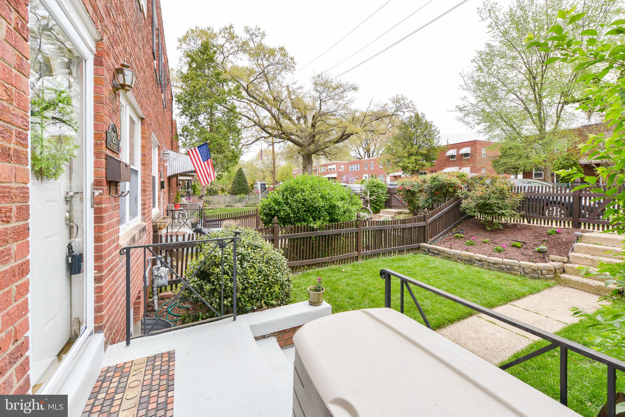 OLD TOWN ALEXANDRIA - Residential Lease