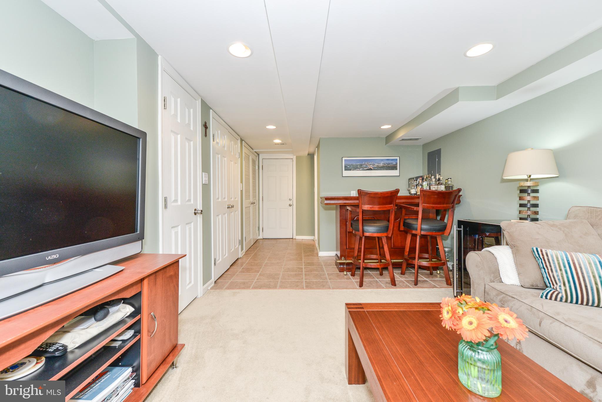 OLD TOWN ALEXANDRIA - Residential Lease