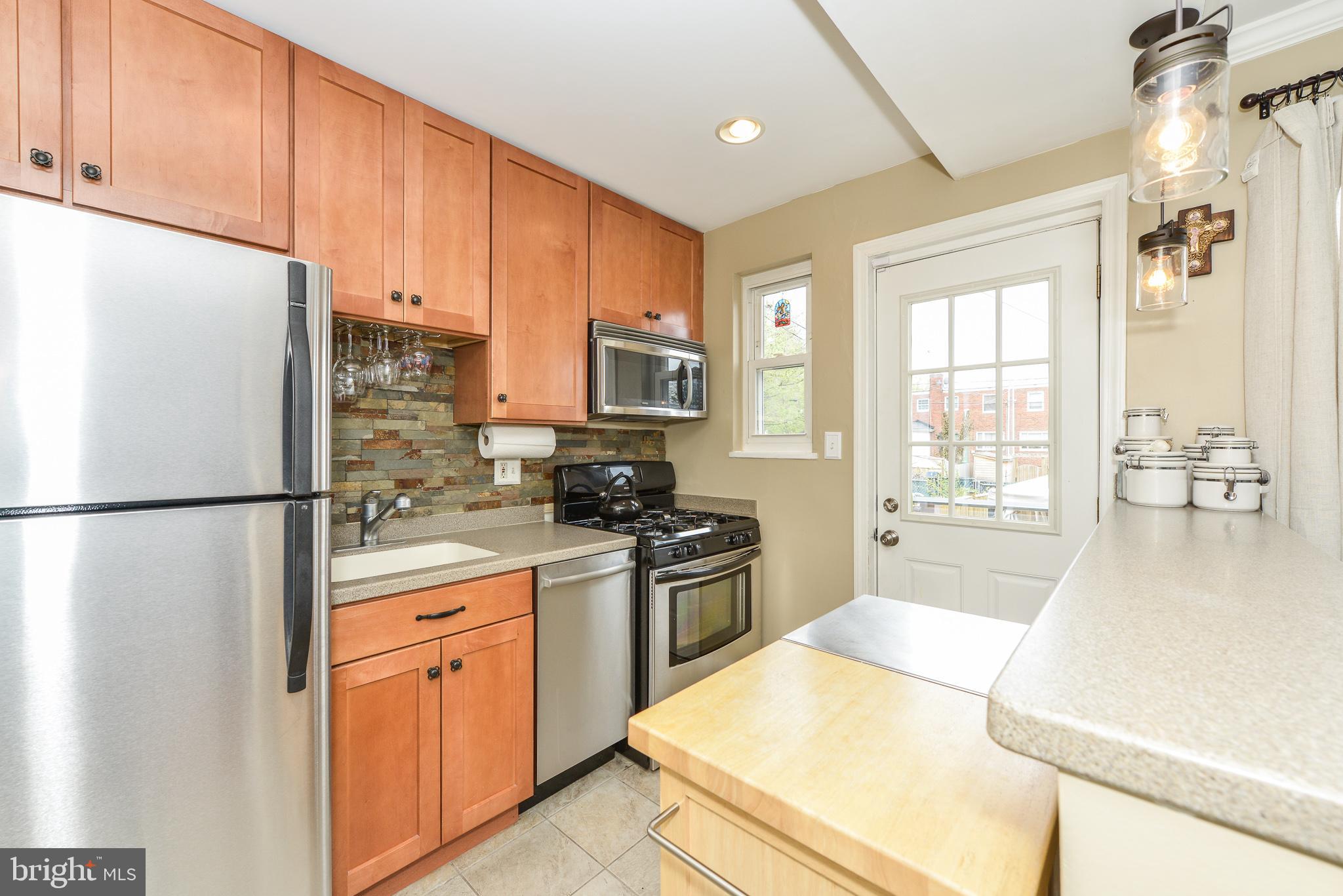 OLD TOWN ALEXANDRIA - Residential Lease