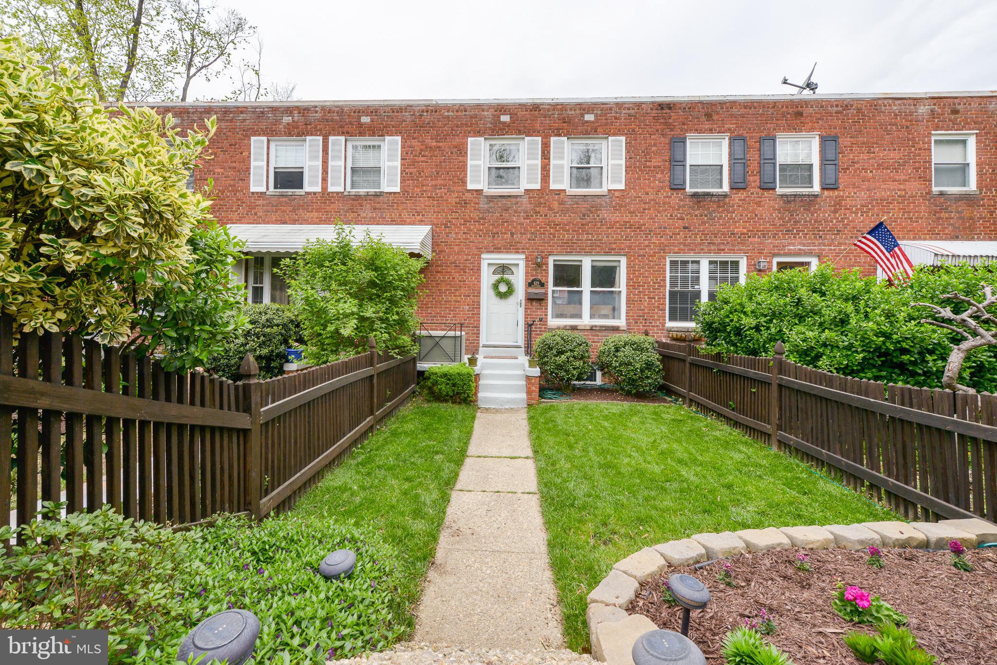 OLD TOWN ALEXANDRIA - Residential Lease