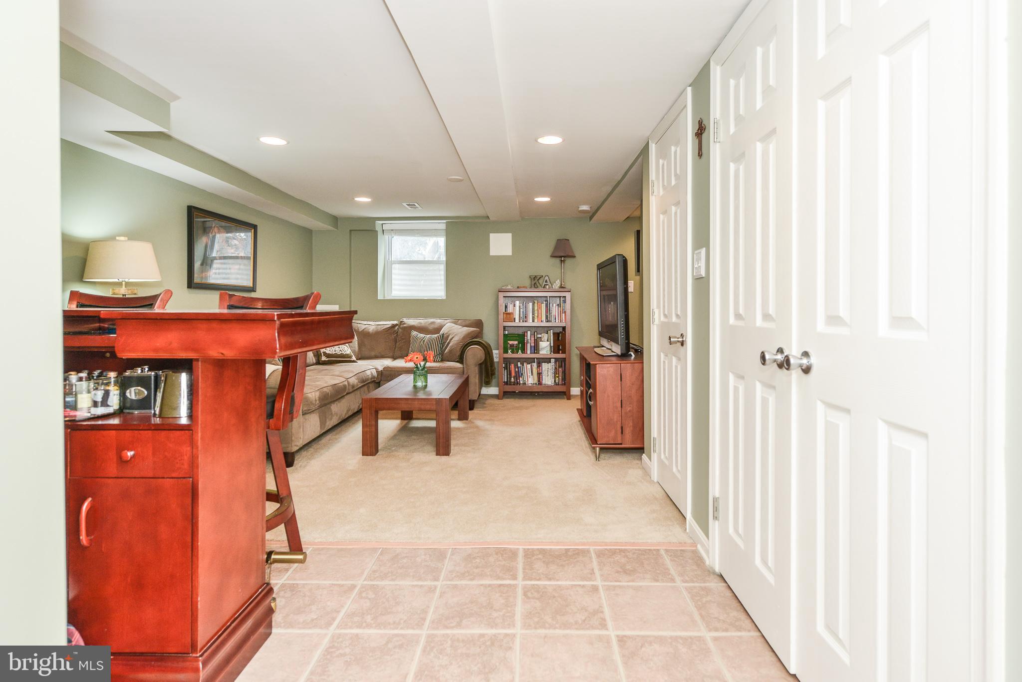 OLD TOWN ALEXANDRIA - Residential Lease