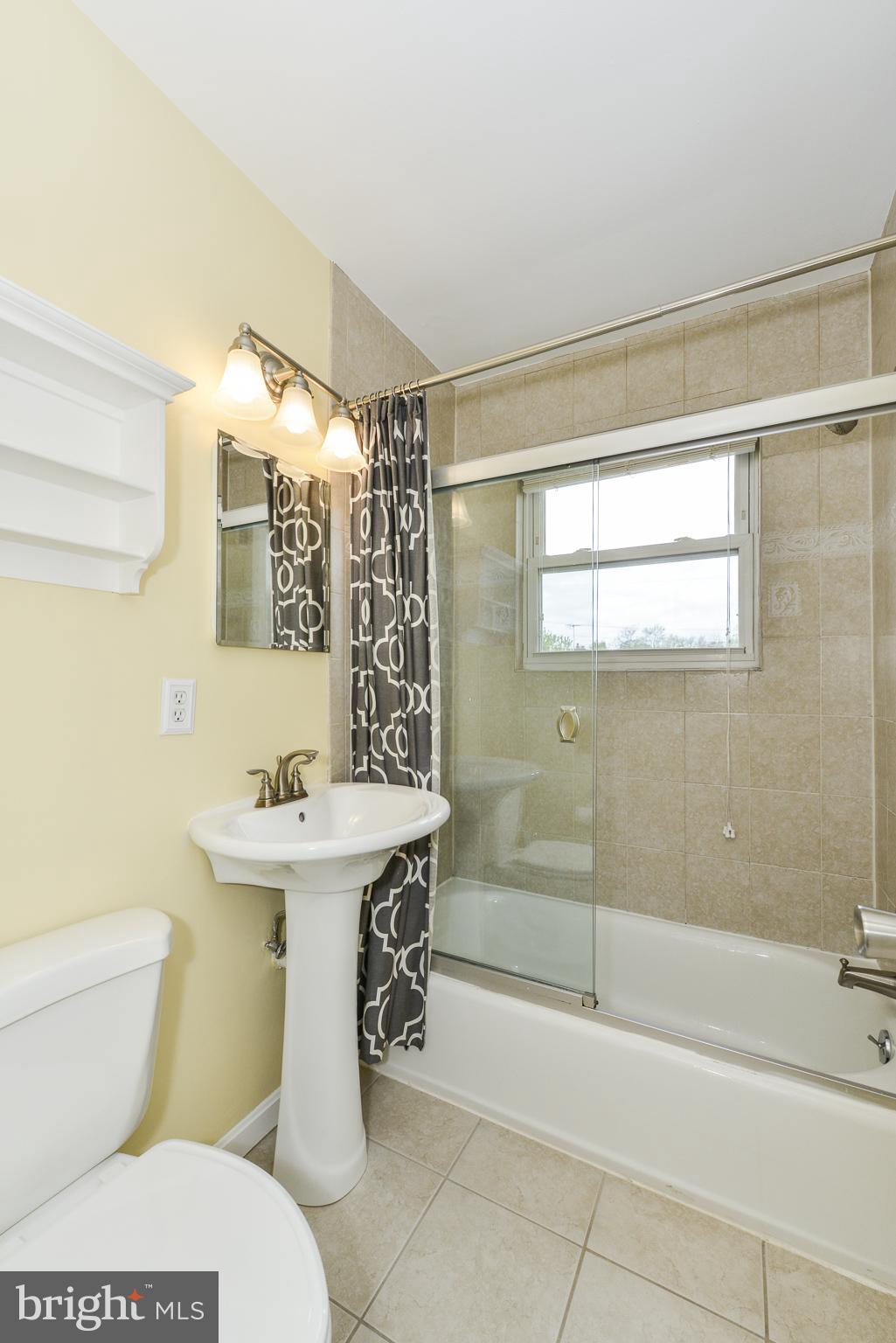 OLD TOWN ALEXANDRIA - Residential Lease