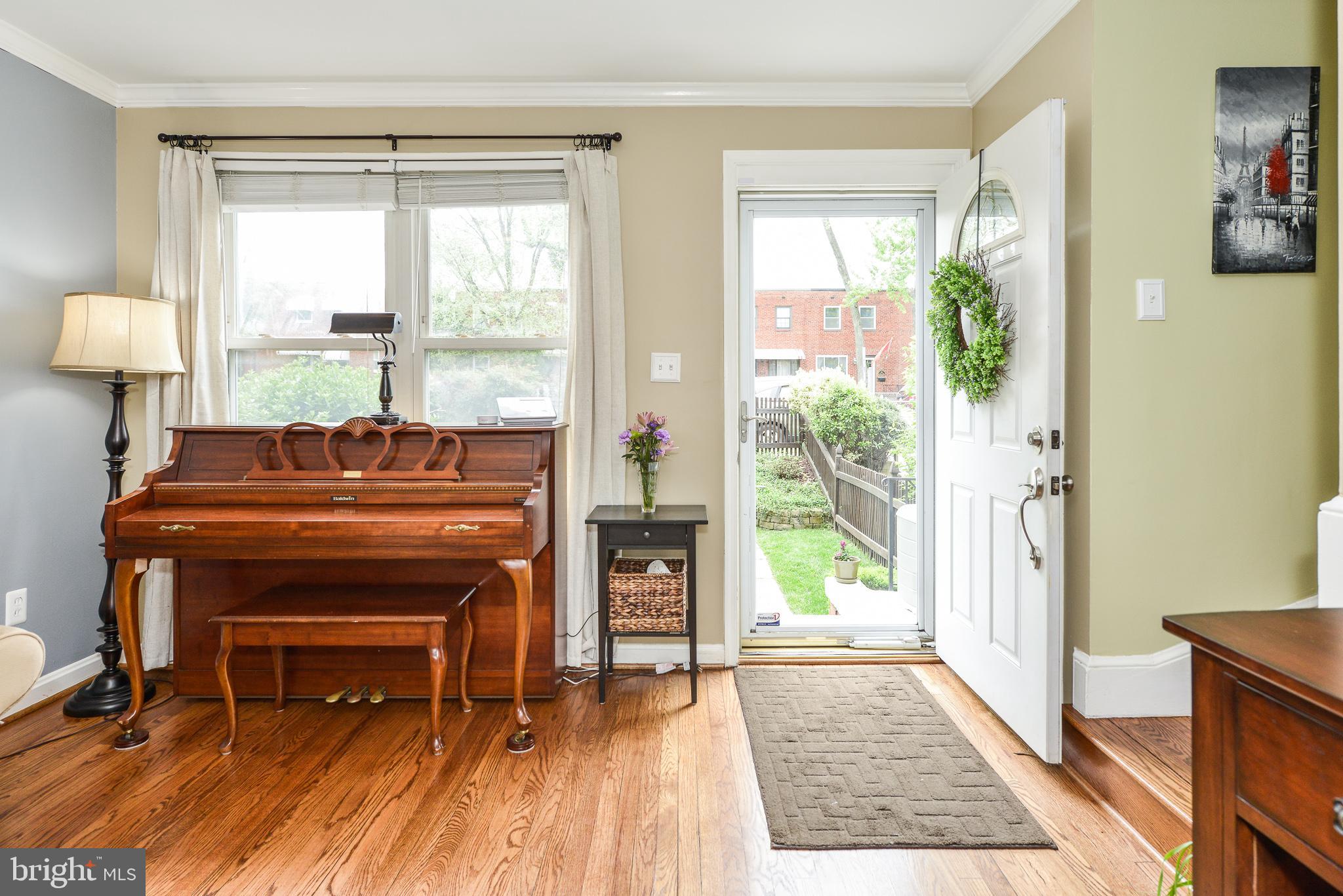 OLD TOWN ALEXANDRIA - Residential Lease