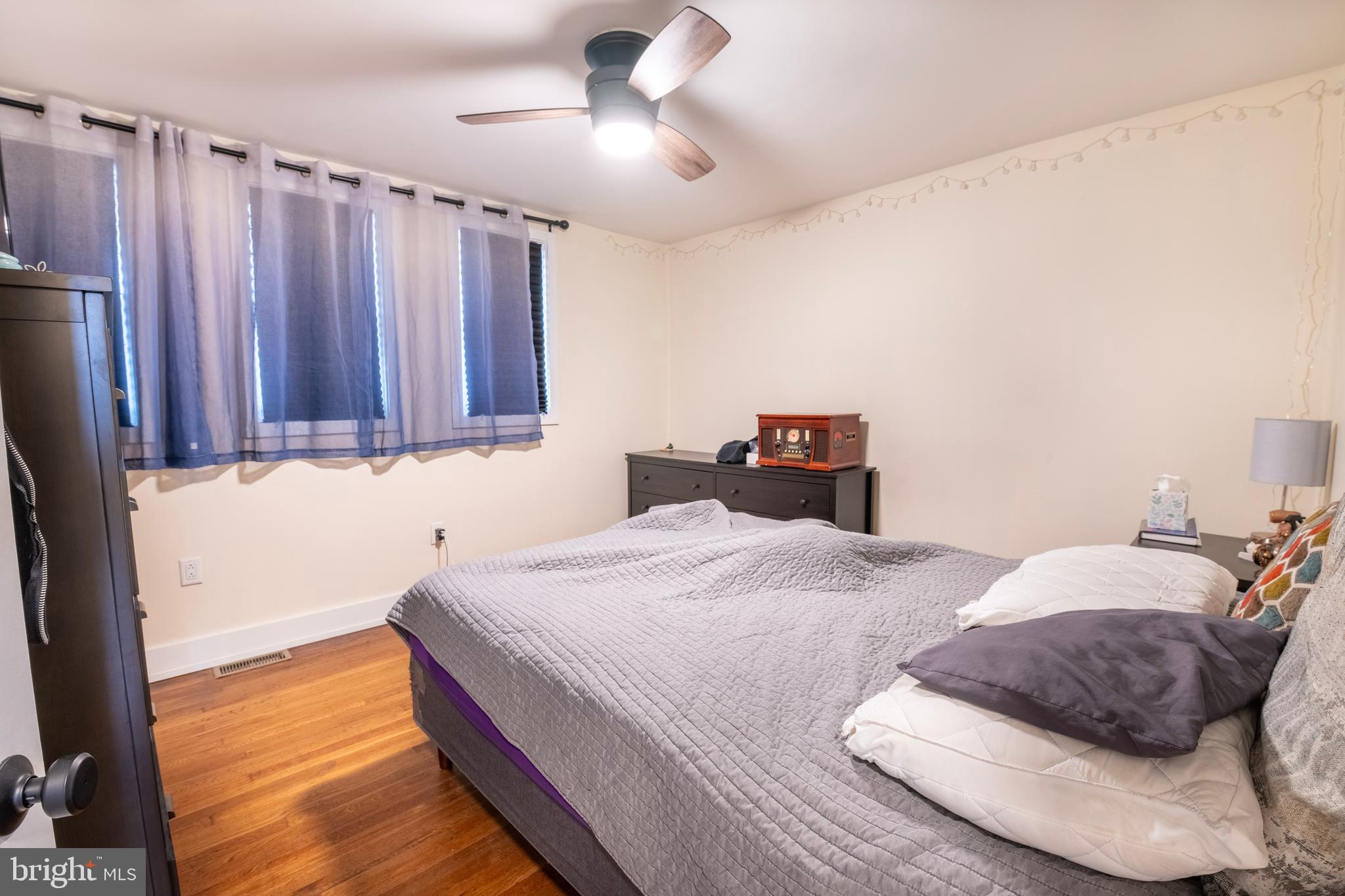 EAST FALLS - Residential