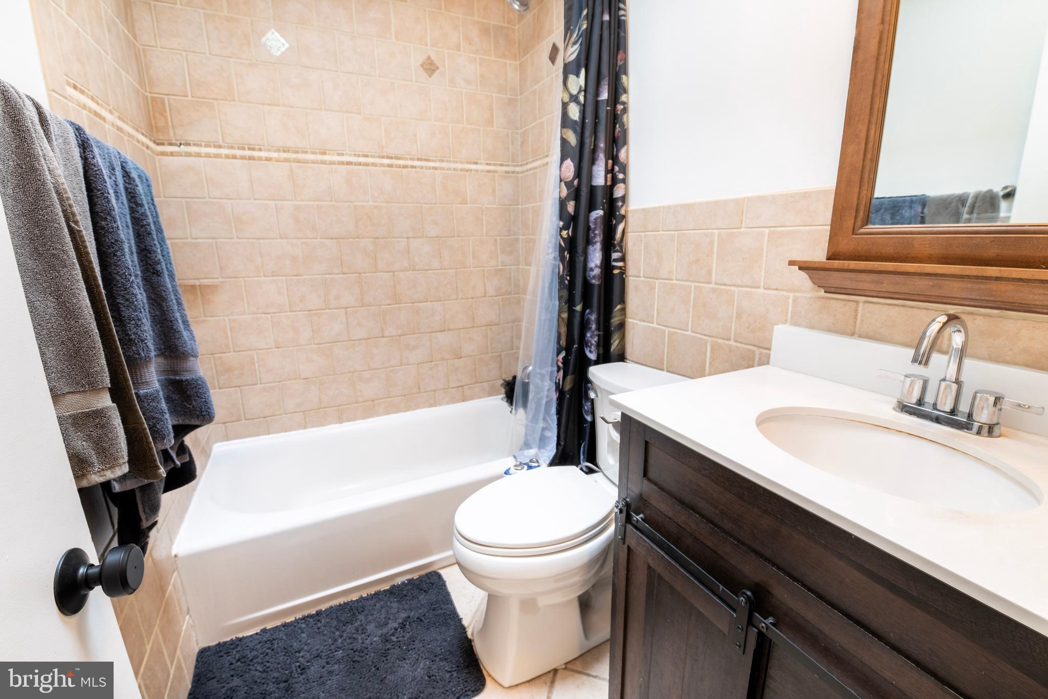 EAST FALLS - Residential