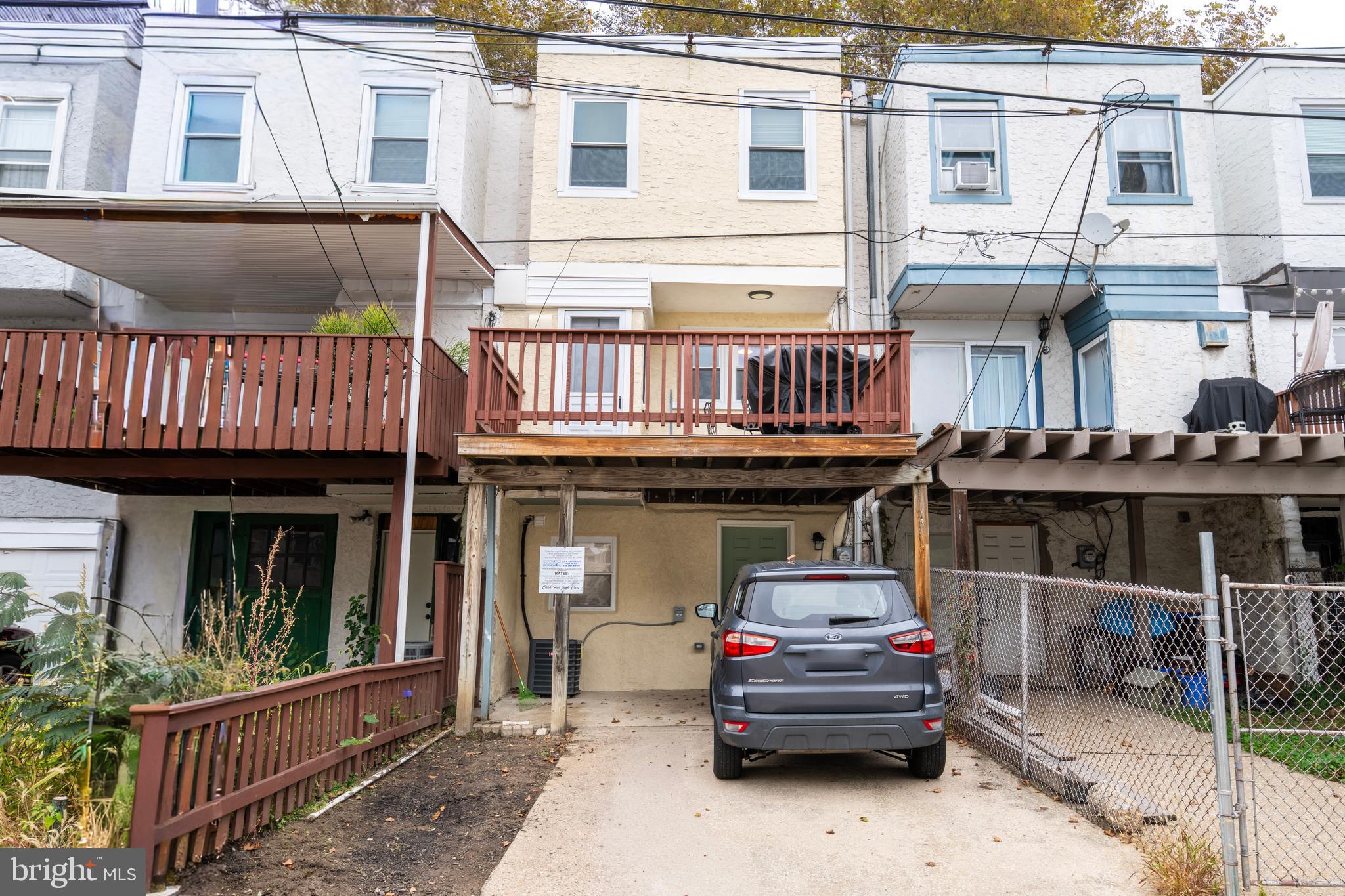 EAST FALLS - Residential