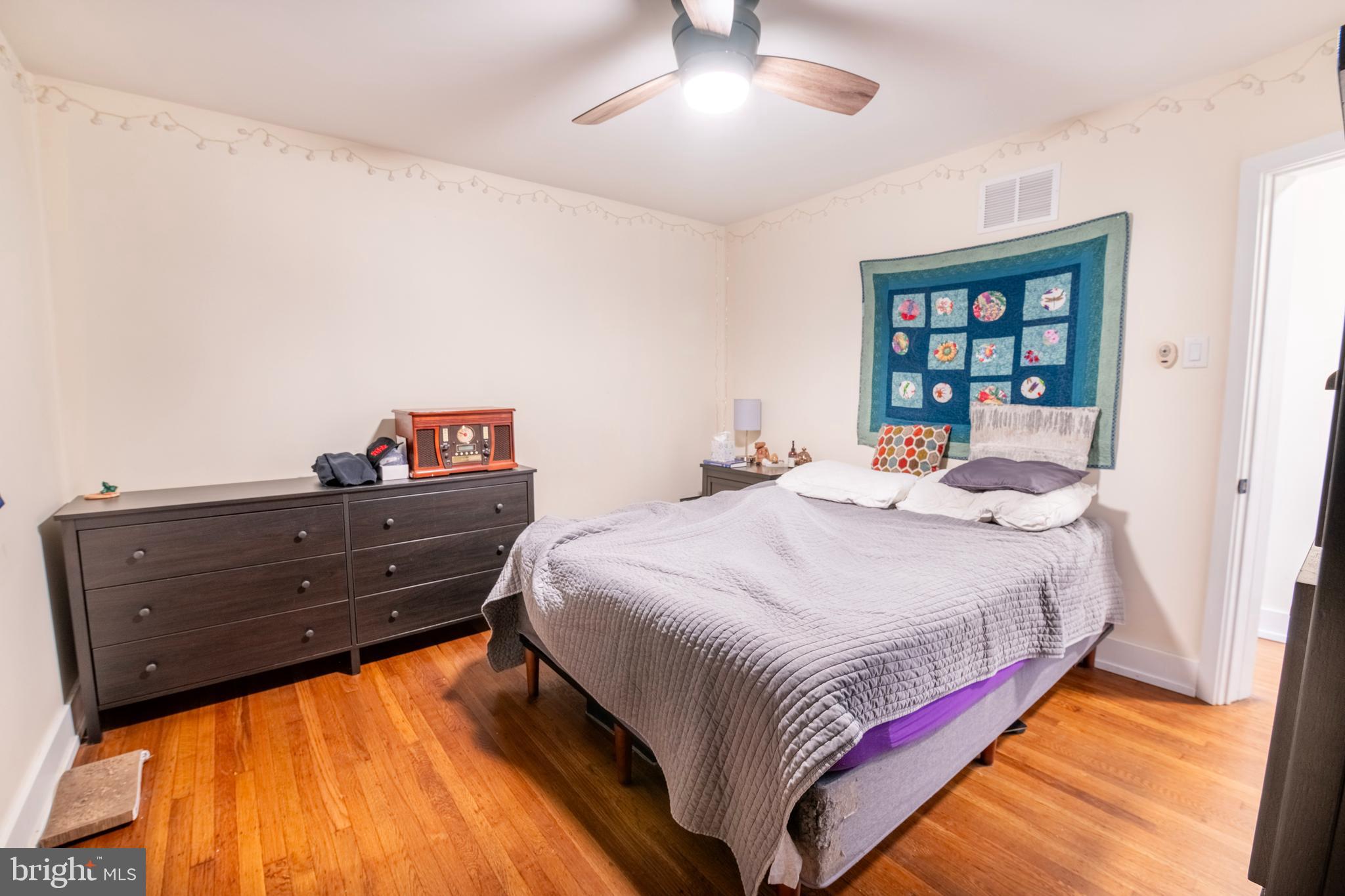 EAST FALLS - Residential