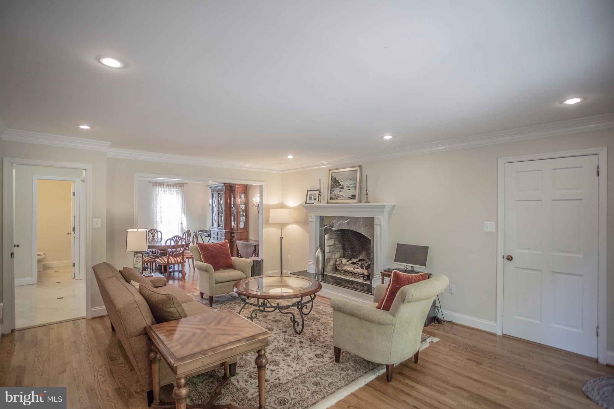 MC LEAN HUNT ESTATES - Residential