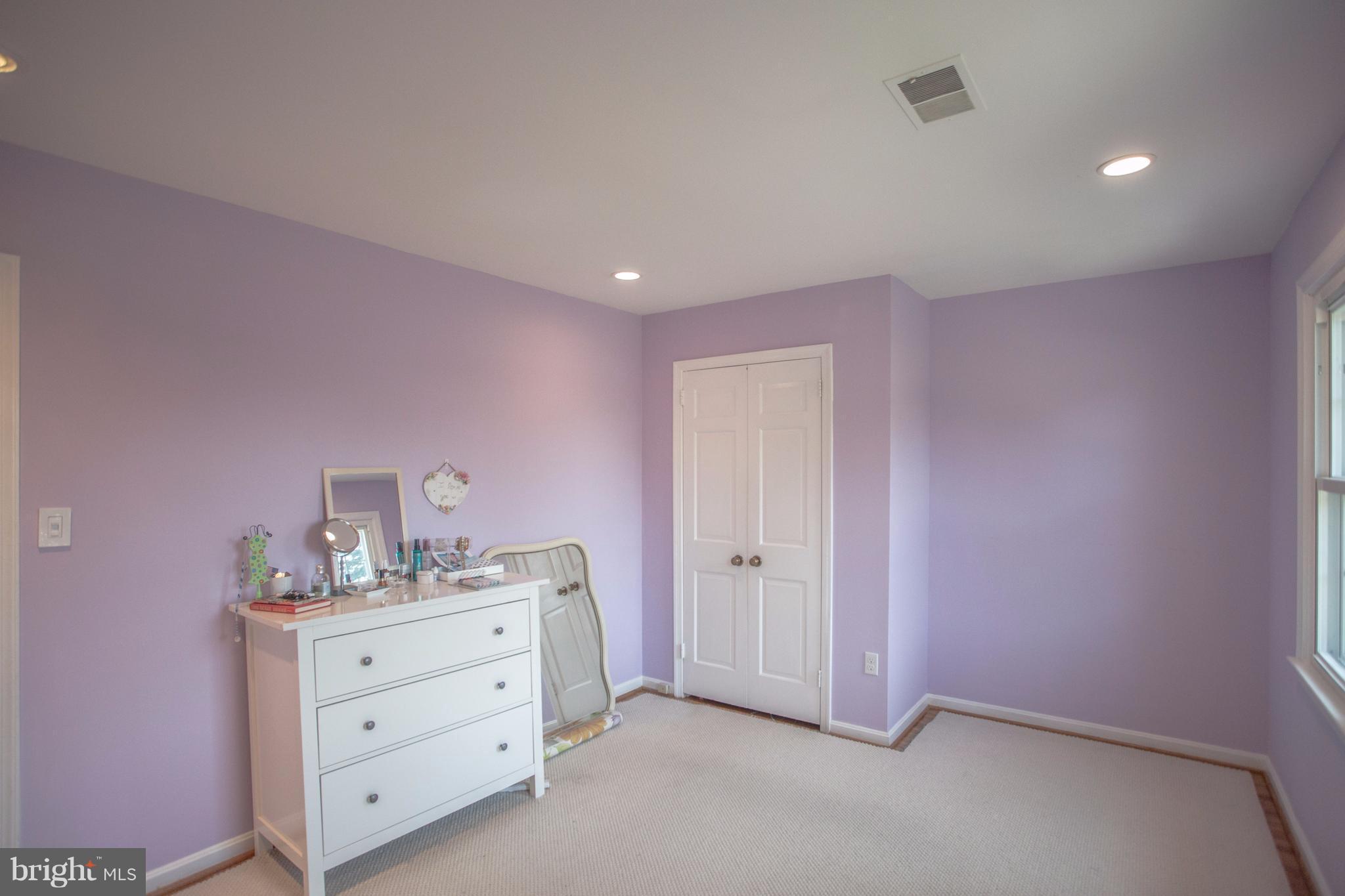 MC LEAN HUNT ESTATES - Residential