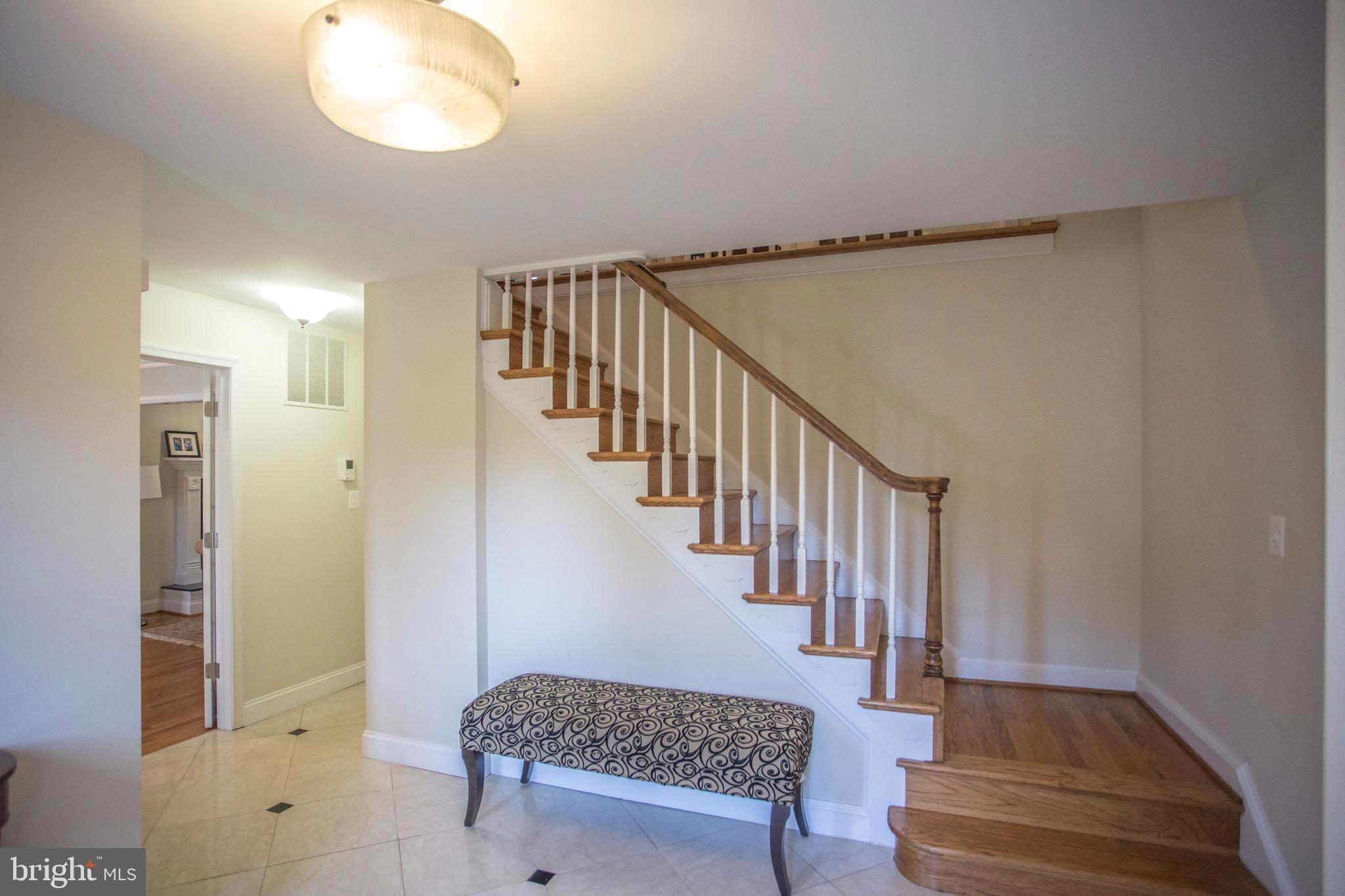 MC LEAN HUNT ESTATES - Residential