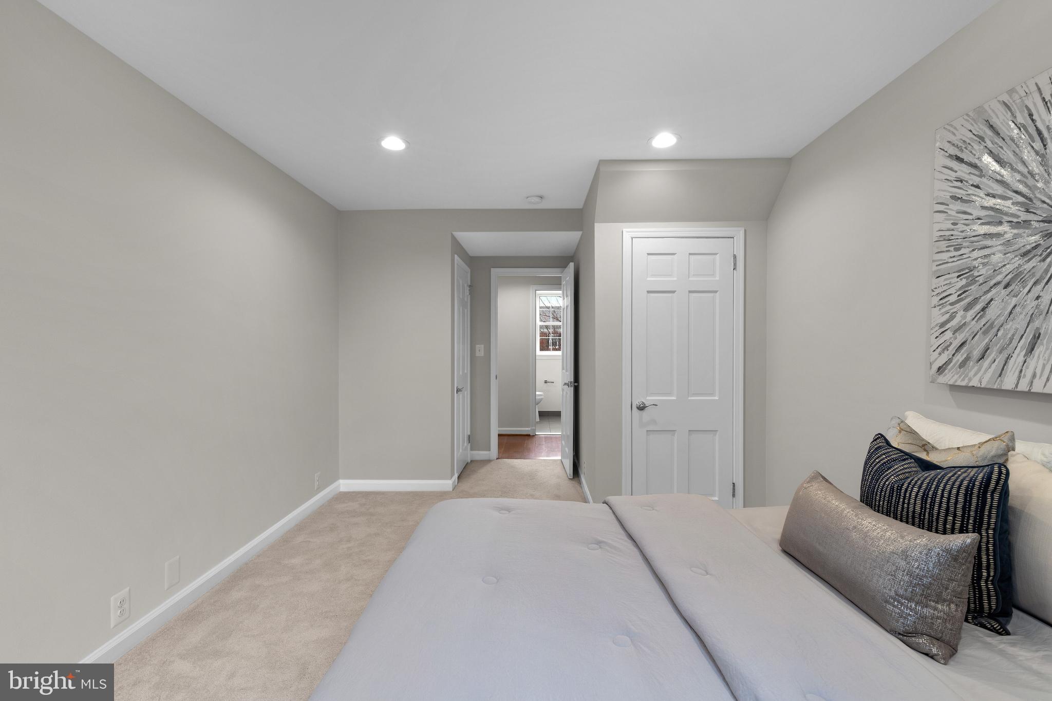 FAIRLINGTON ARBORS - Residential