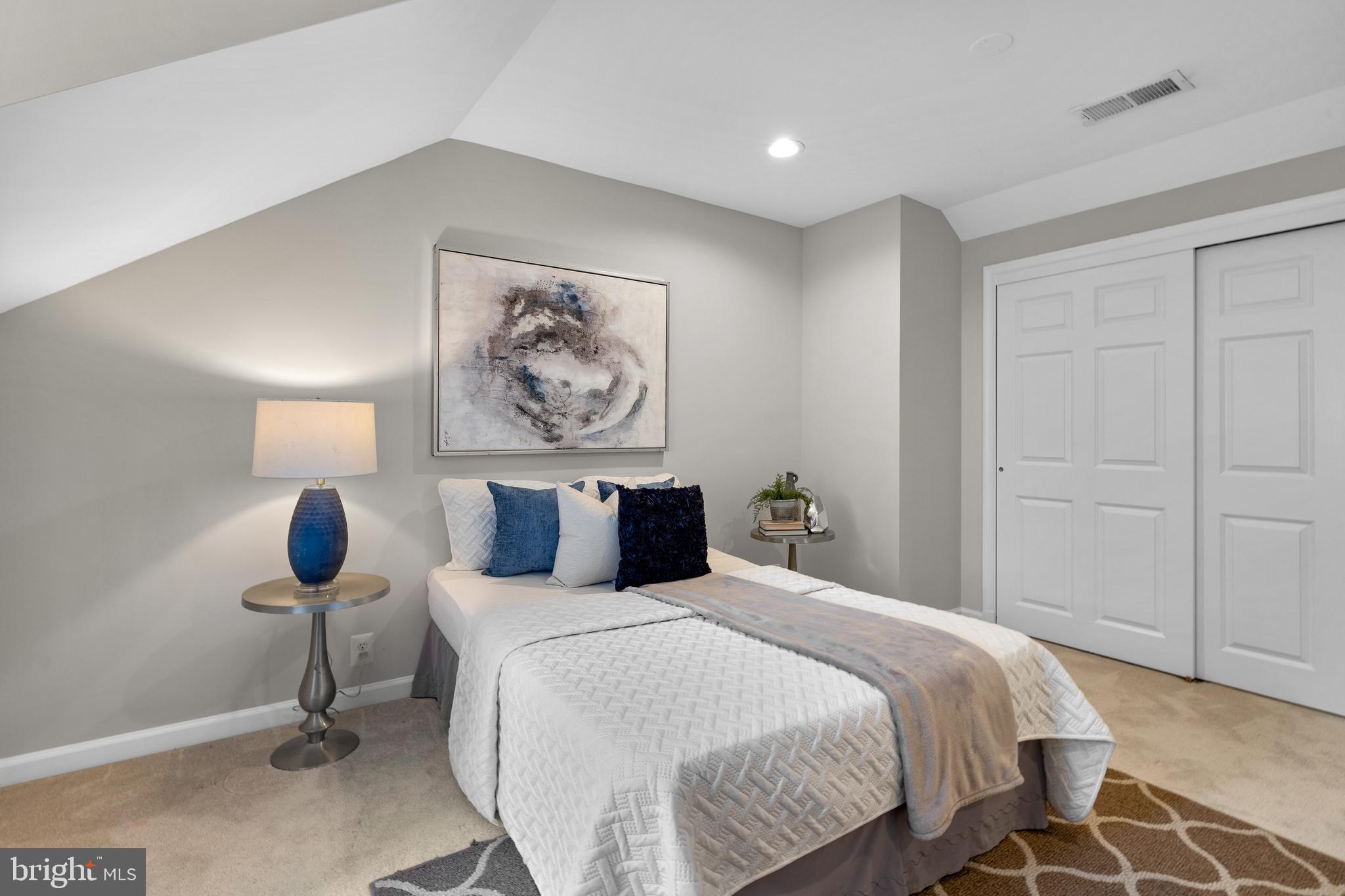 FAIRLINGTON ARBORS - Residential