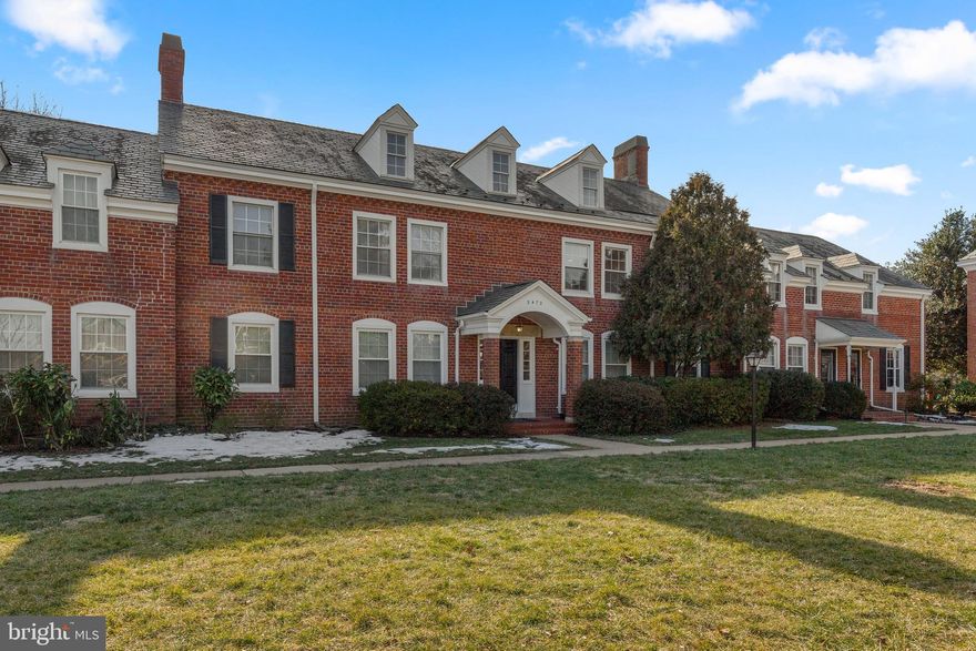 Gorgeous, fully updated,  2-bed 2-bath townhouse-style condo in highly sought after Fairlington Arbor. This inviting home offers gleaming hardwood floors and plentiful natural light throughout the main level. Fresh paint and luxurious updates throughout. The beautiful kitchen boasts stainless appliances upgraded countertops, tile backsplash and an abundance of cabinet space. Bedroom and full bath on main level. Upper level en suite master with gorgeous glass shower and two closets. Laundry on upper level. One assigned parking space (#431). Community amenities include swimming pool, tennis courts, and playground. Located in the heart of Fairlington where you can enjoy an array of shopping and dining options, including the Fairlington Farmer's Market every Sunday morning. Situated at the corner of 395 and King St offering easy access to Old Town Alexandria, Pentagon, Washington, DC and more! Do not miss this incredible opportunity!