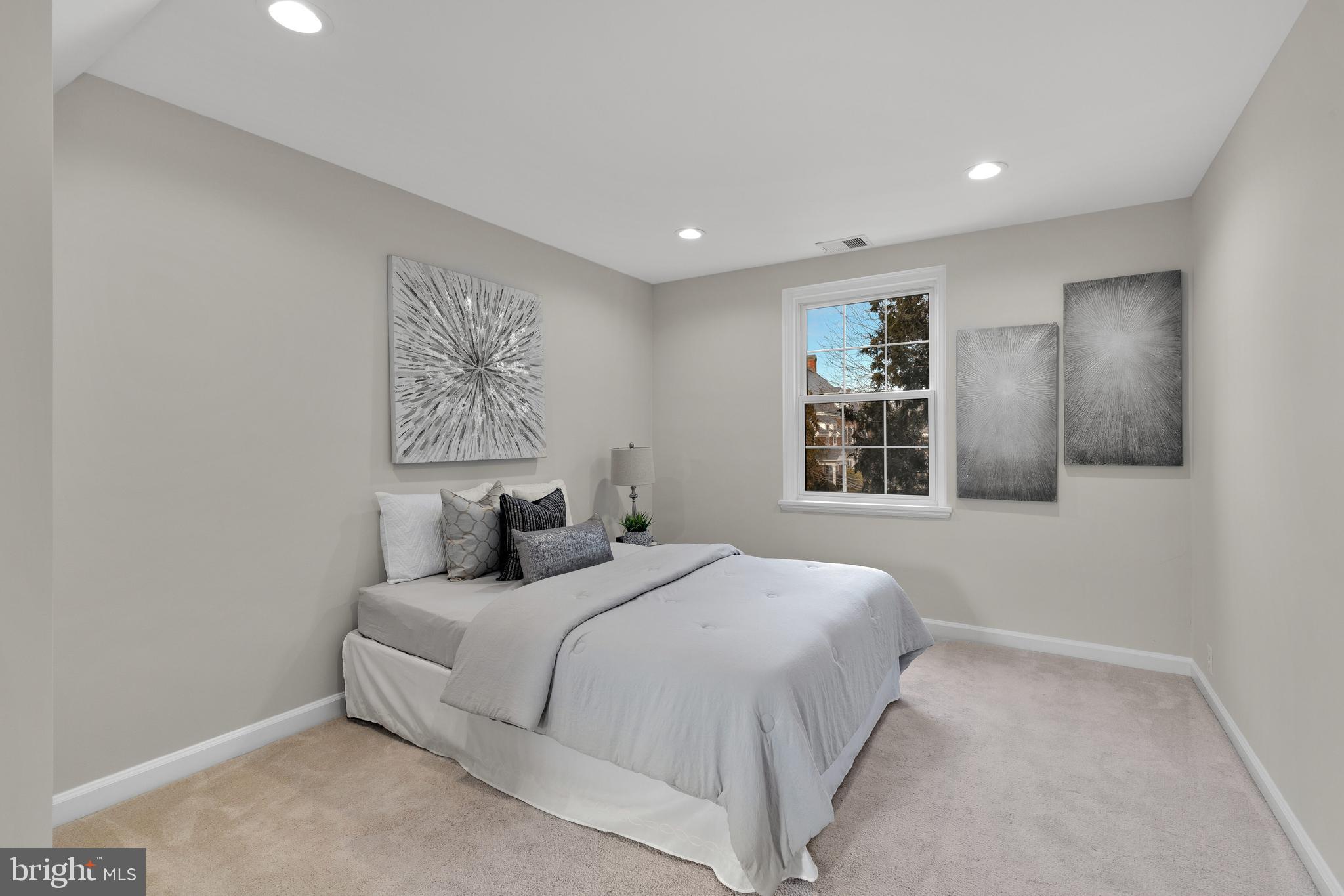 FAIRLINGTON ARBORS - Residential