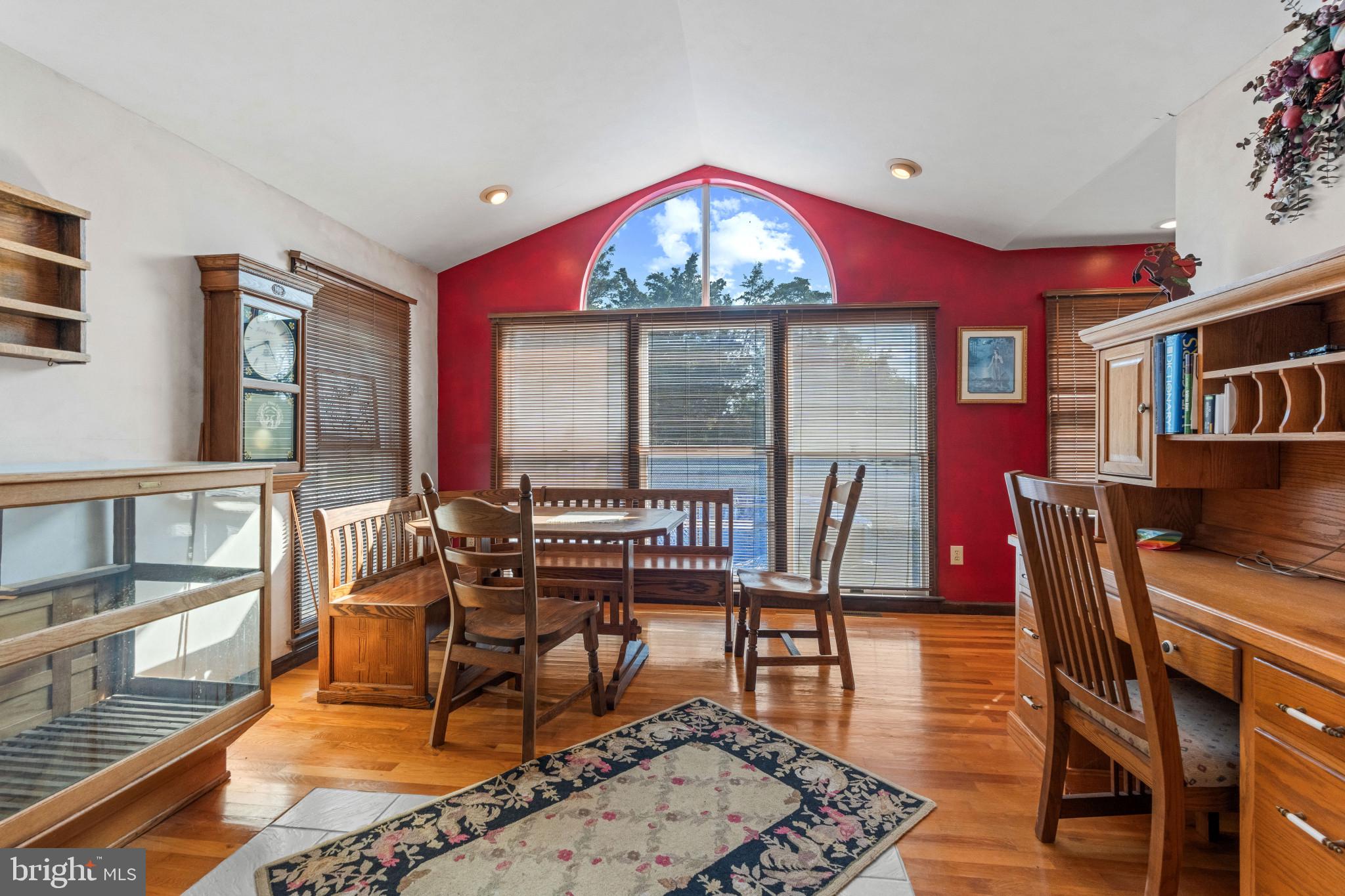 HICKORY DALE ACRES - Residential