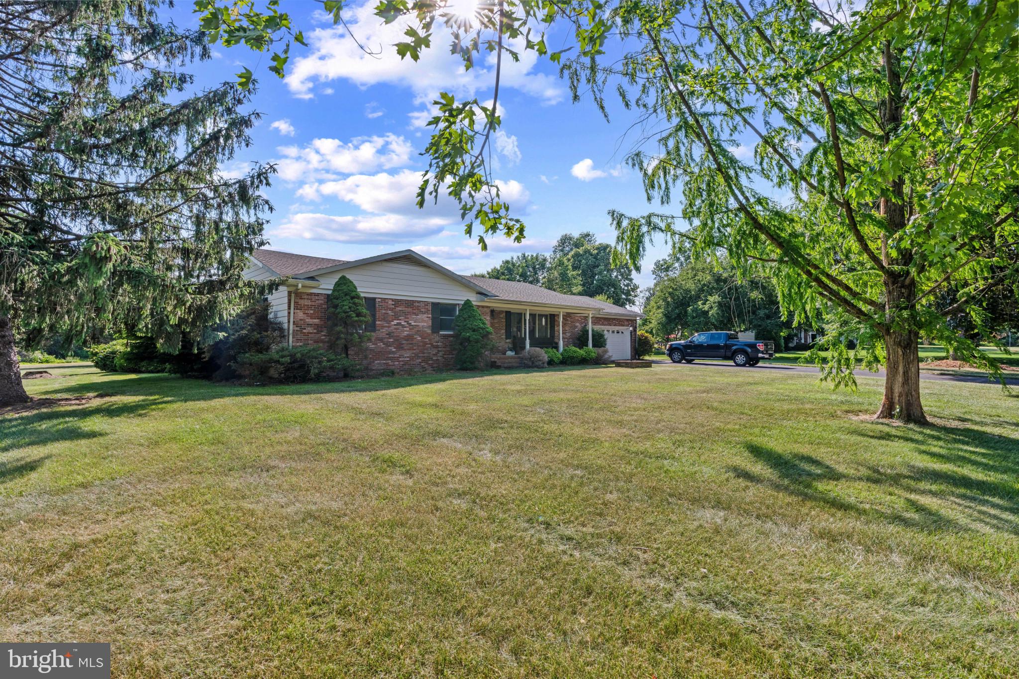 HICKORY DALE ACRES - Residential