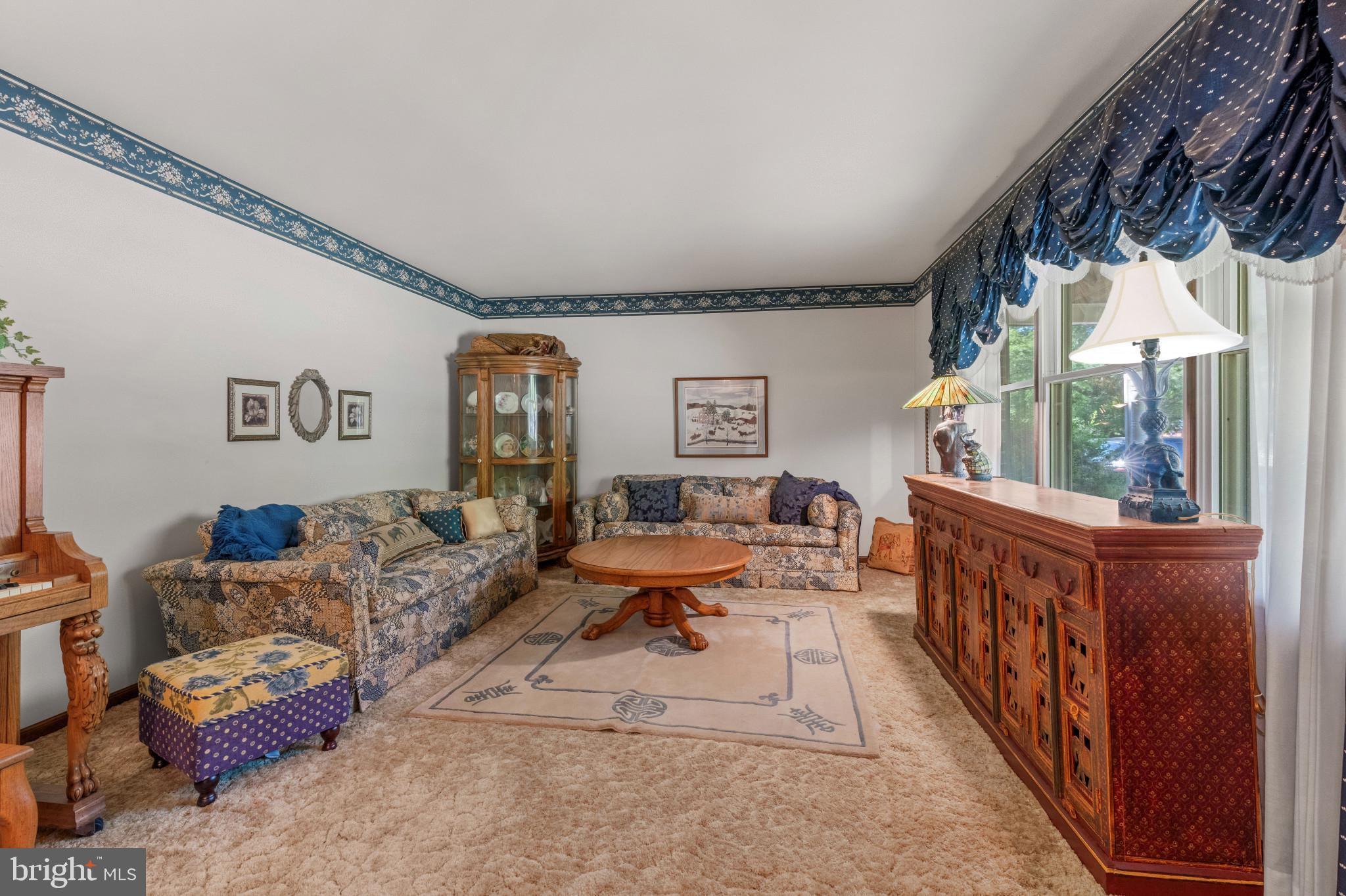 HICKORY DALE ACRES - Residential