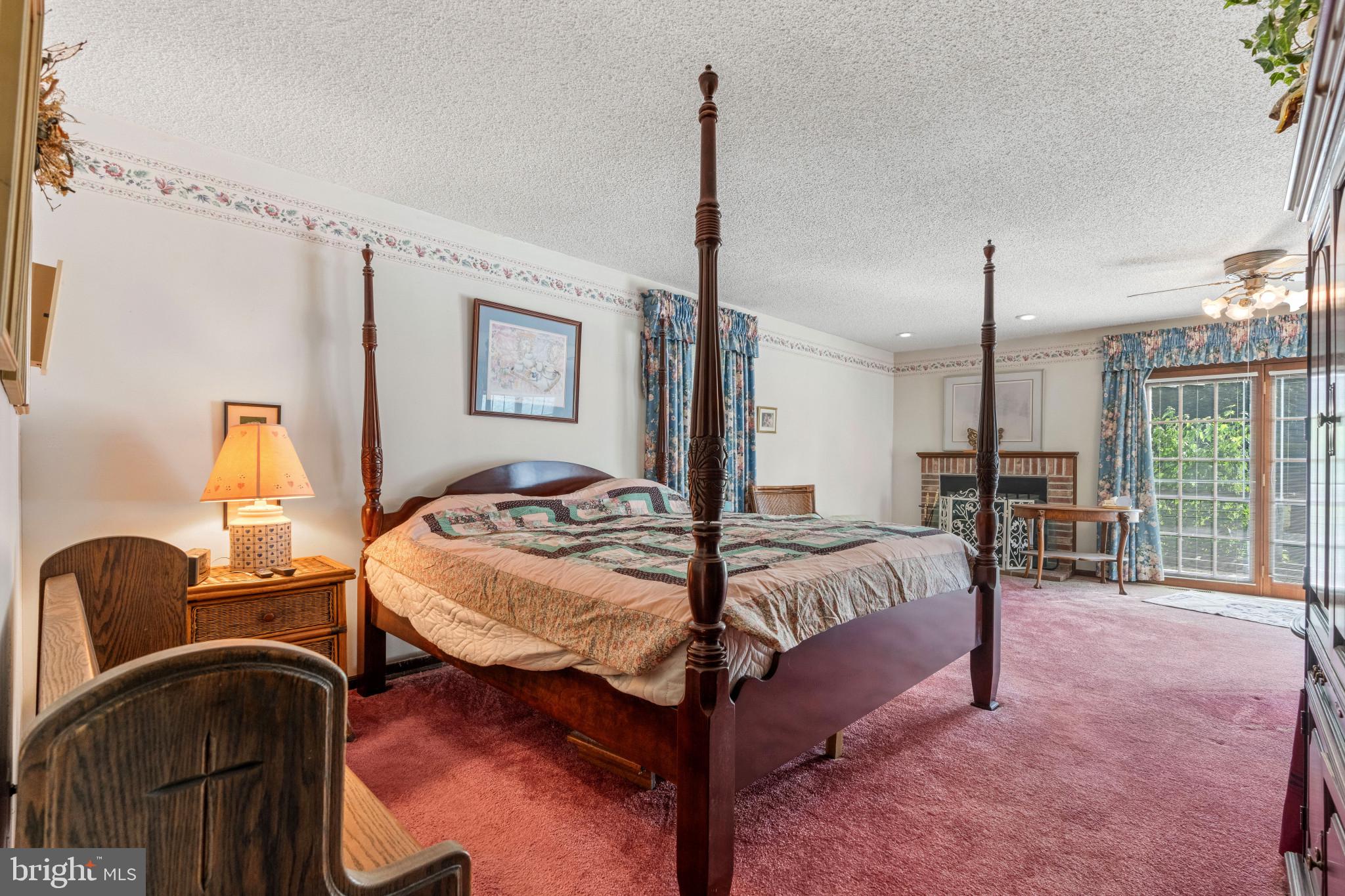HICKORY DALE ACRES - Residential