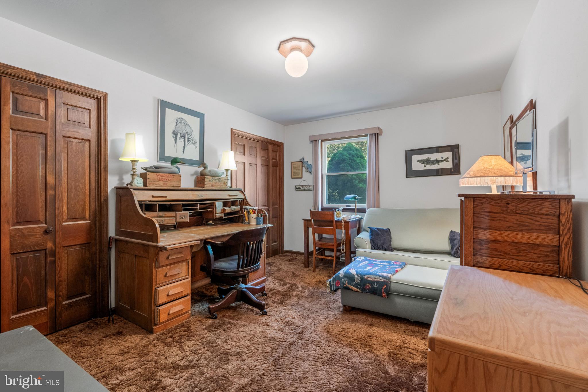 216 HICKORY DALE DRIVE