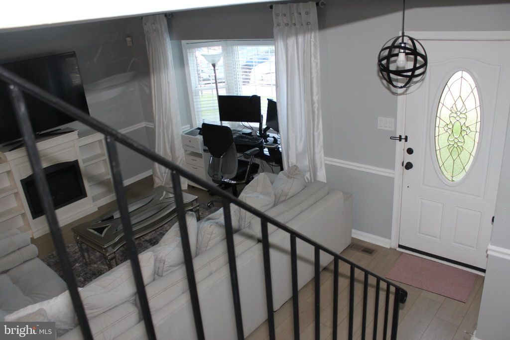 Photo of WOODBRIDGE, VA 22193 (MLS # VAPW2107260)