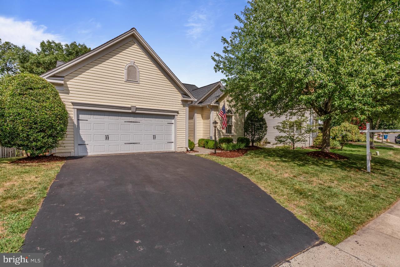 ASHBURN VILLAGE - Residential