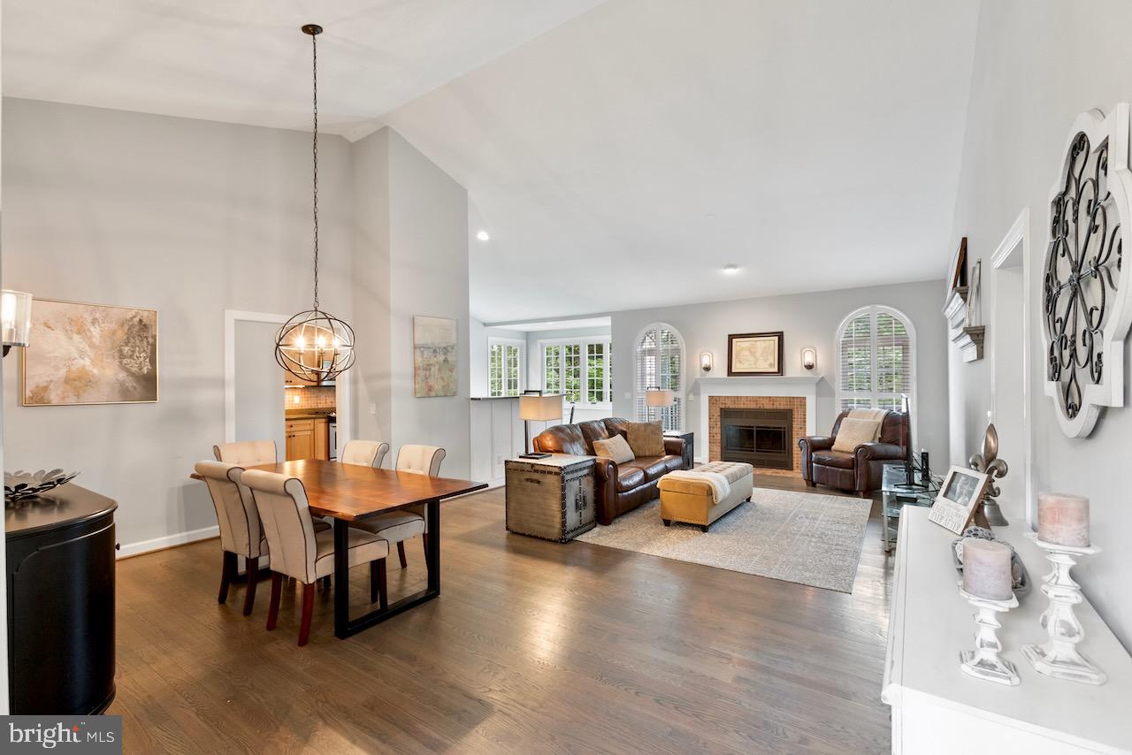 ASHBURN VILLAGE - Residential