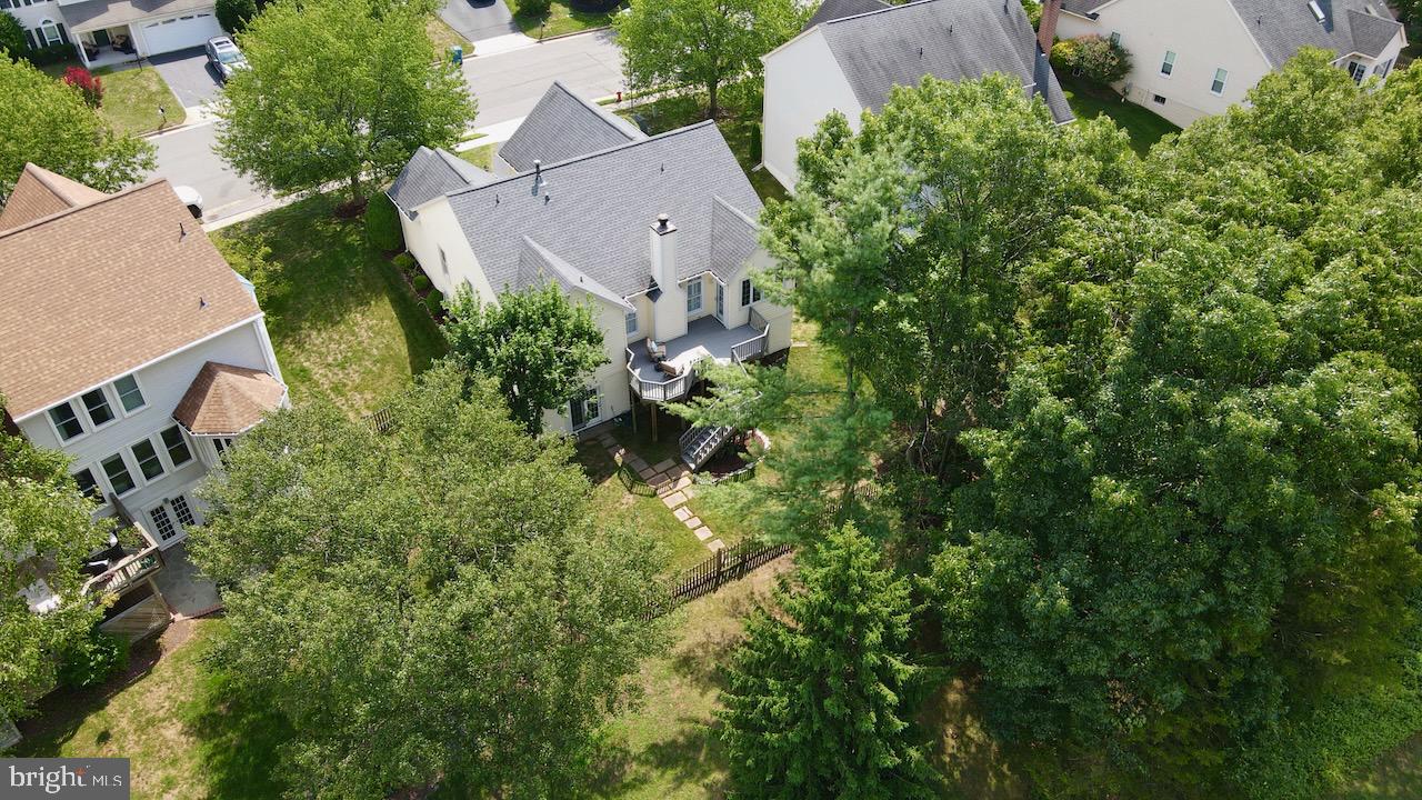 ASHBURN VILLAGE - Residential