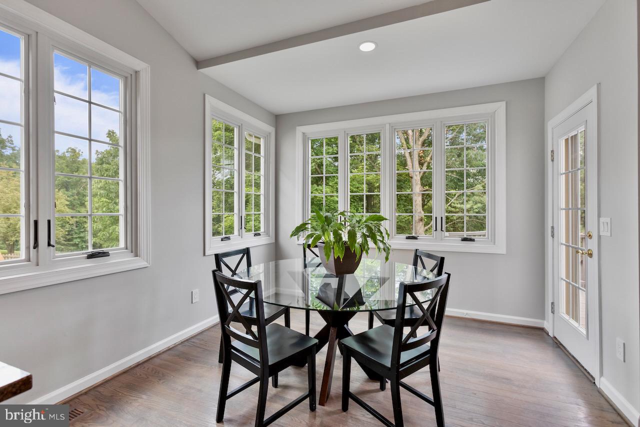 ASHBURN VILLAGE - Residential