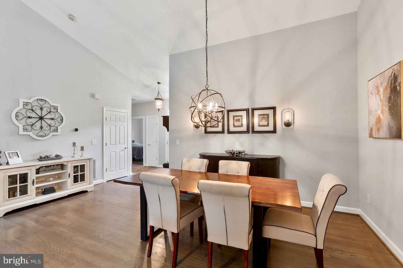 ASHBURN VILLAGE - Residential