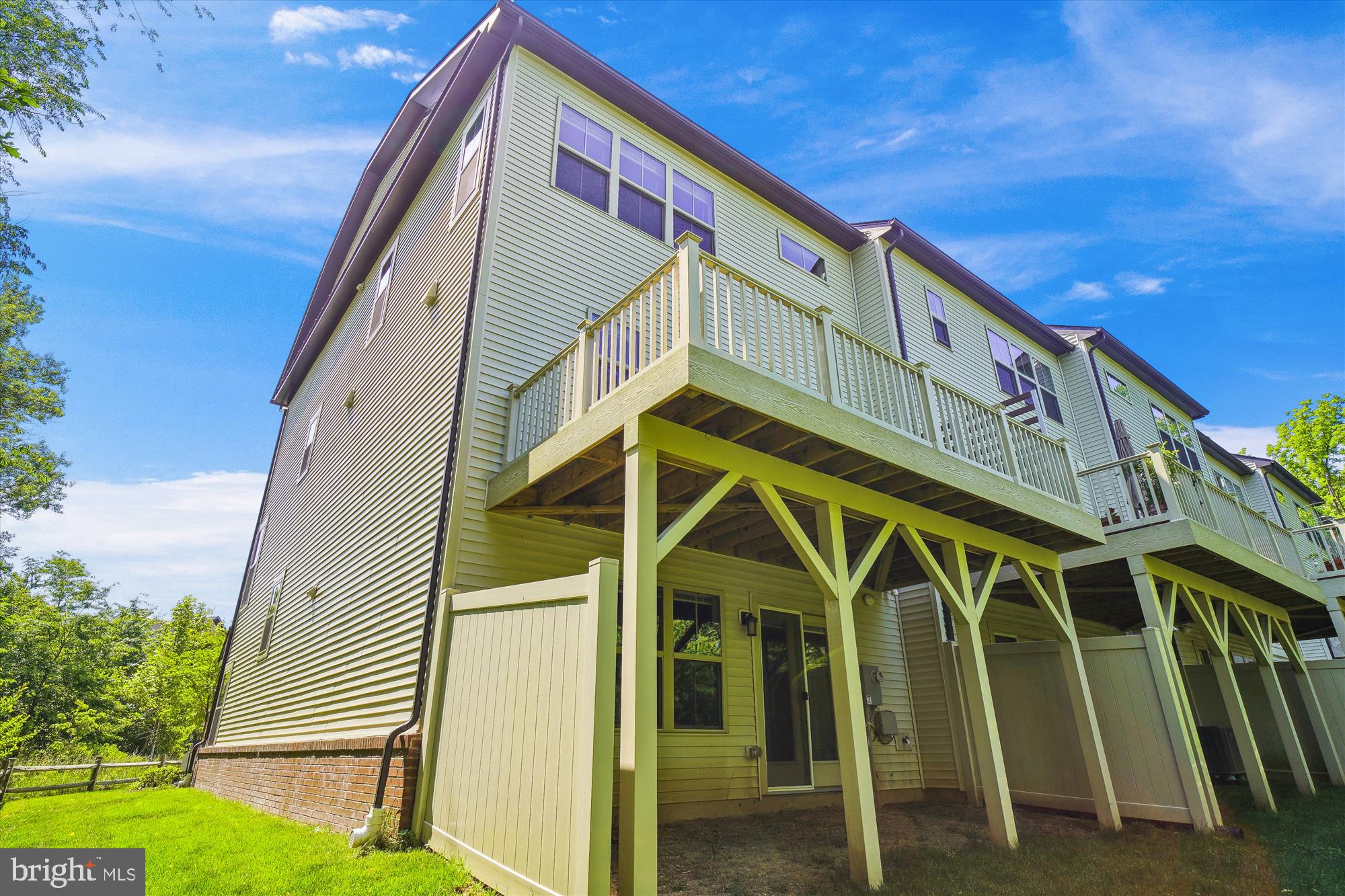 SENECA FOREST - Residential Lease