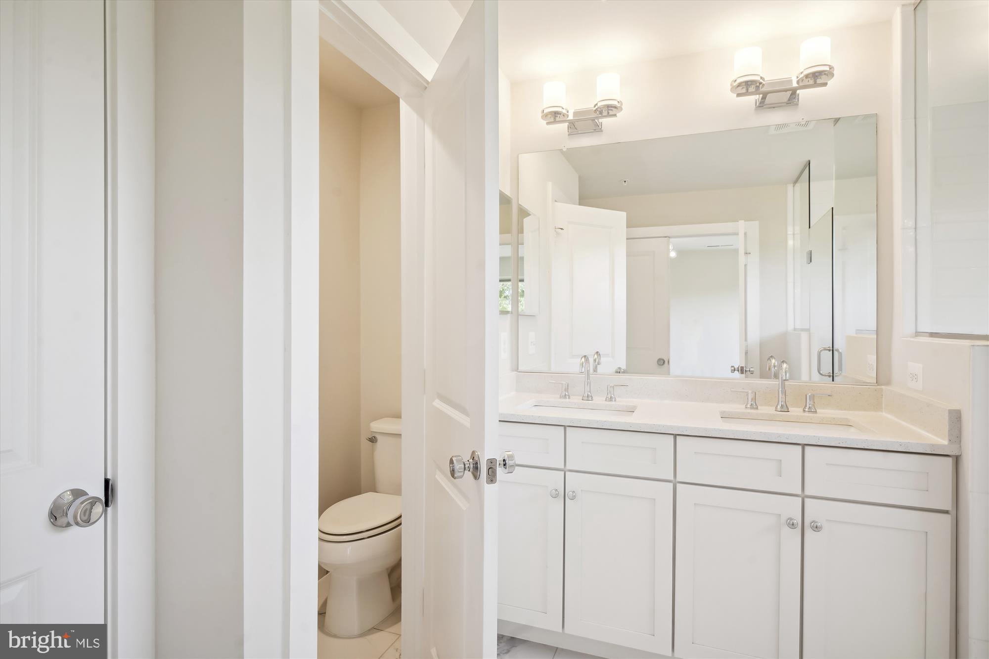 SENECA FOREST - Residential Lease