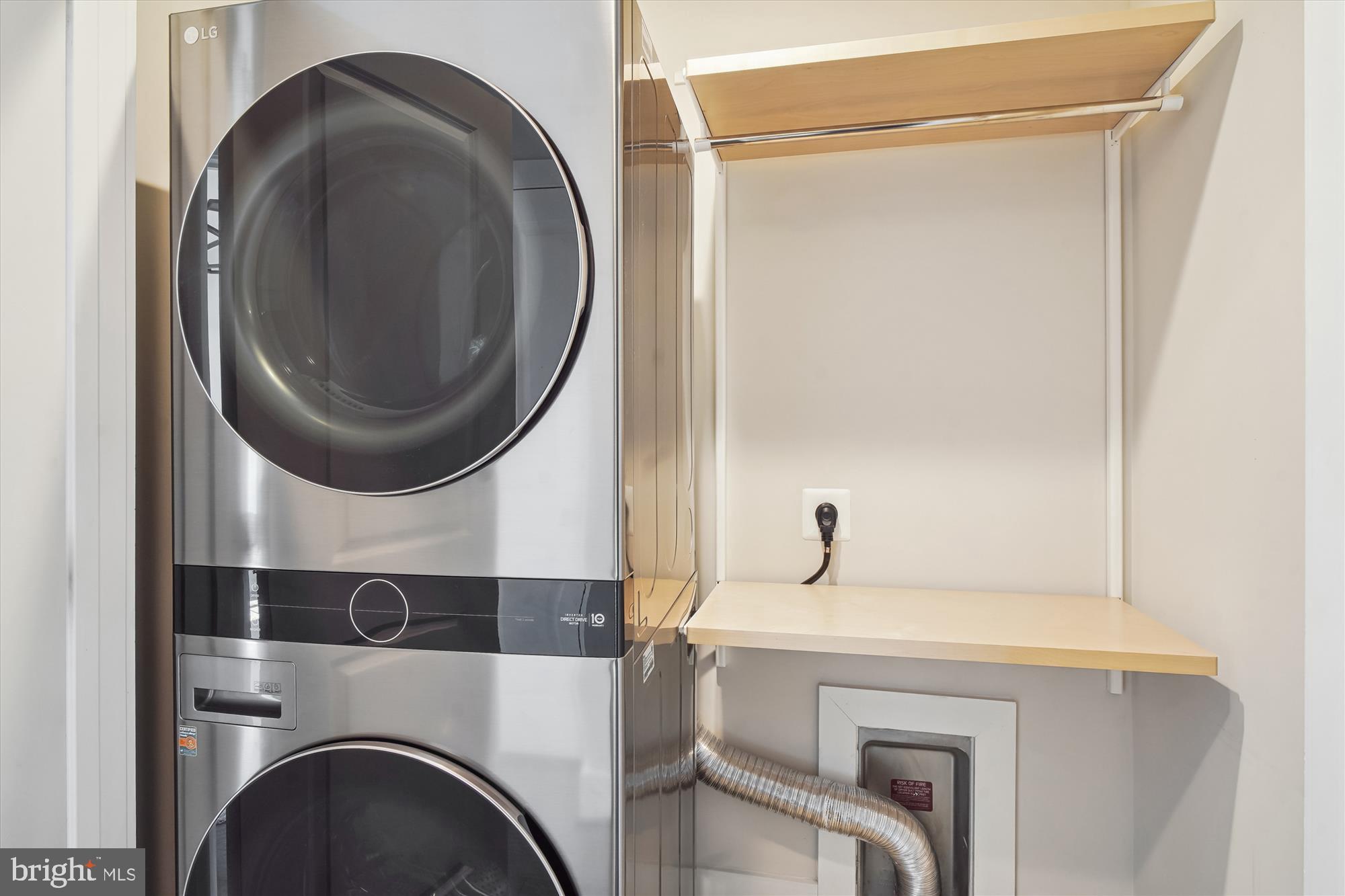 SENECA FOREST - Residential Lease