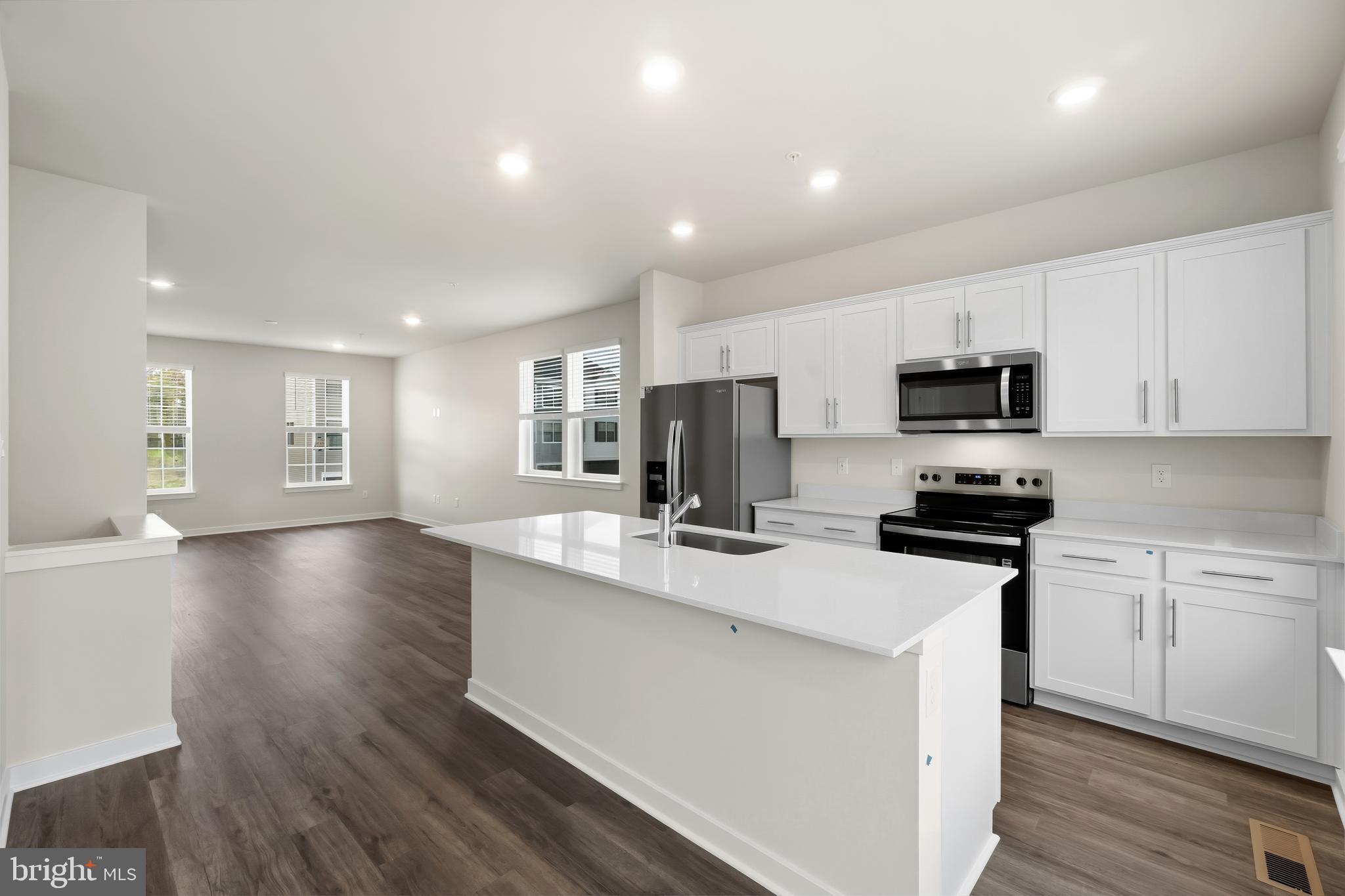 PINEGROVE - Residential