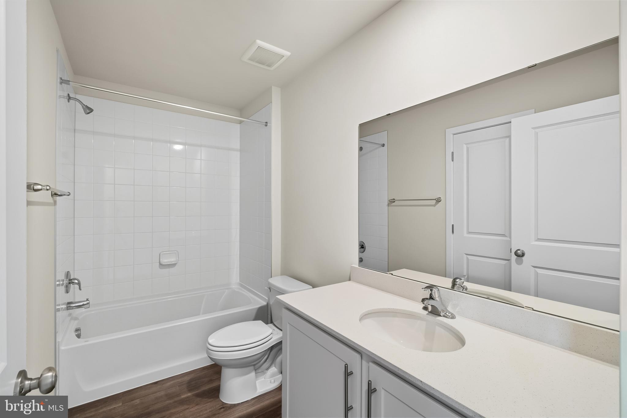 PINEGROVE - Residential