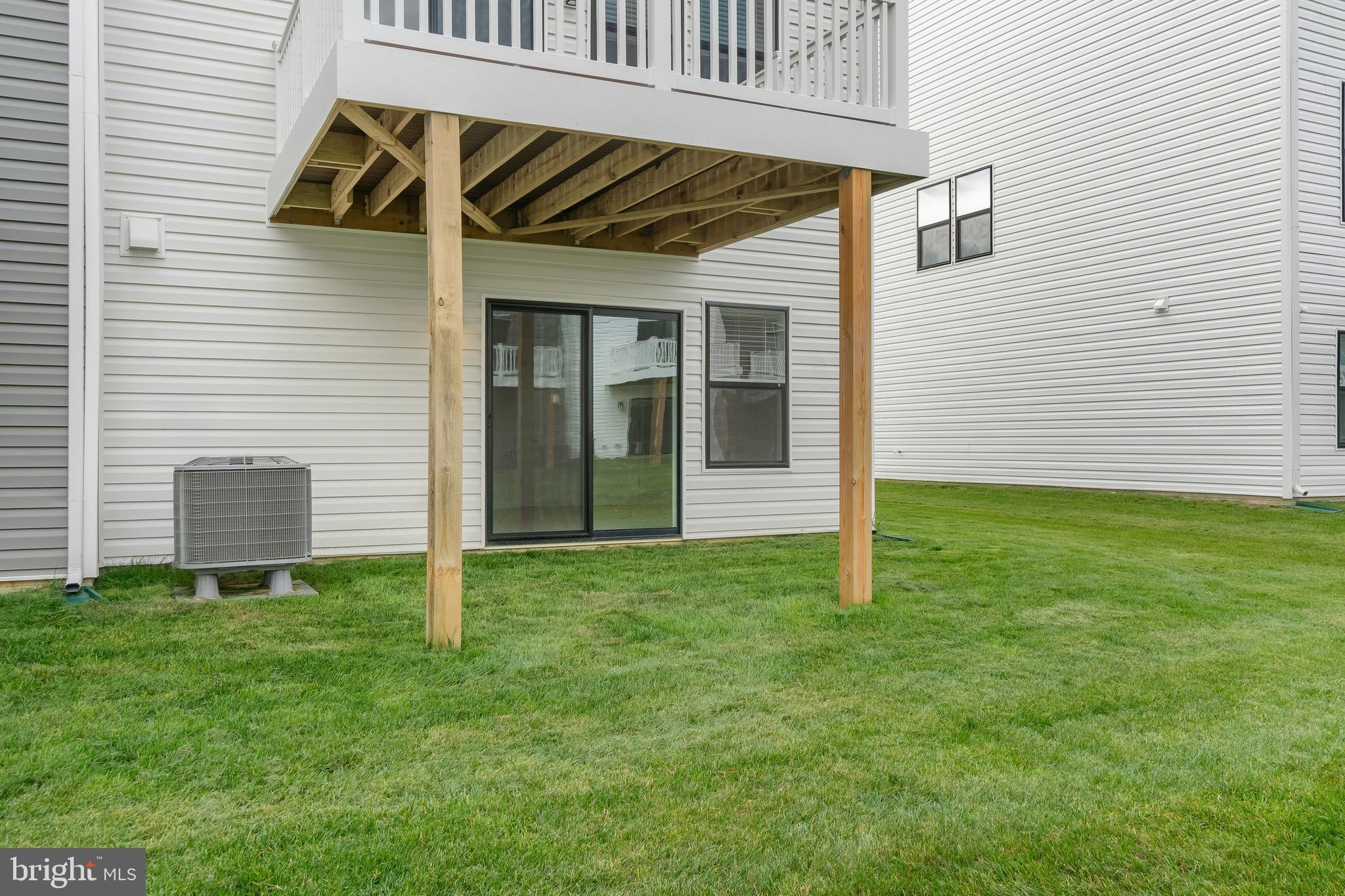 PINEGROVE - Residential