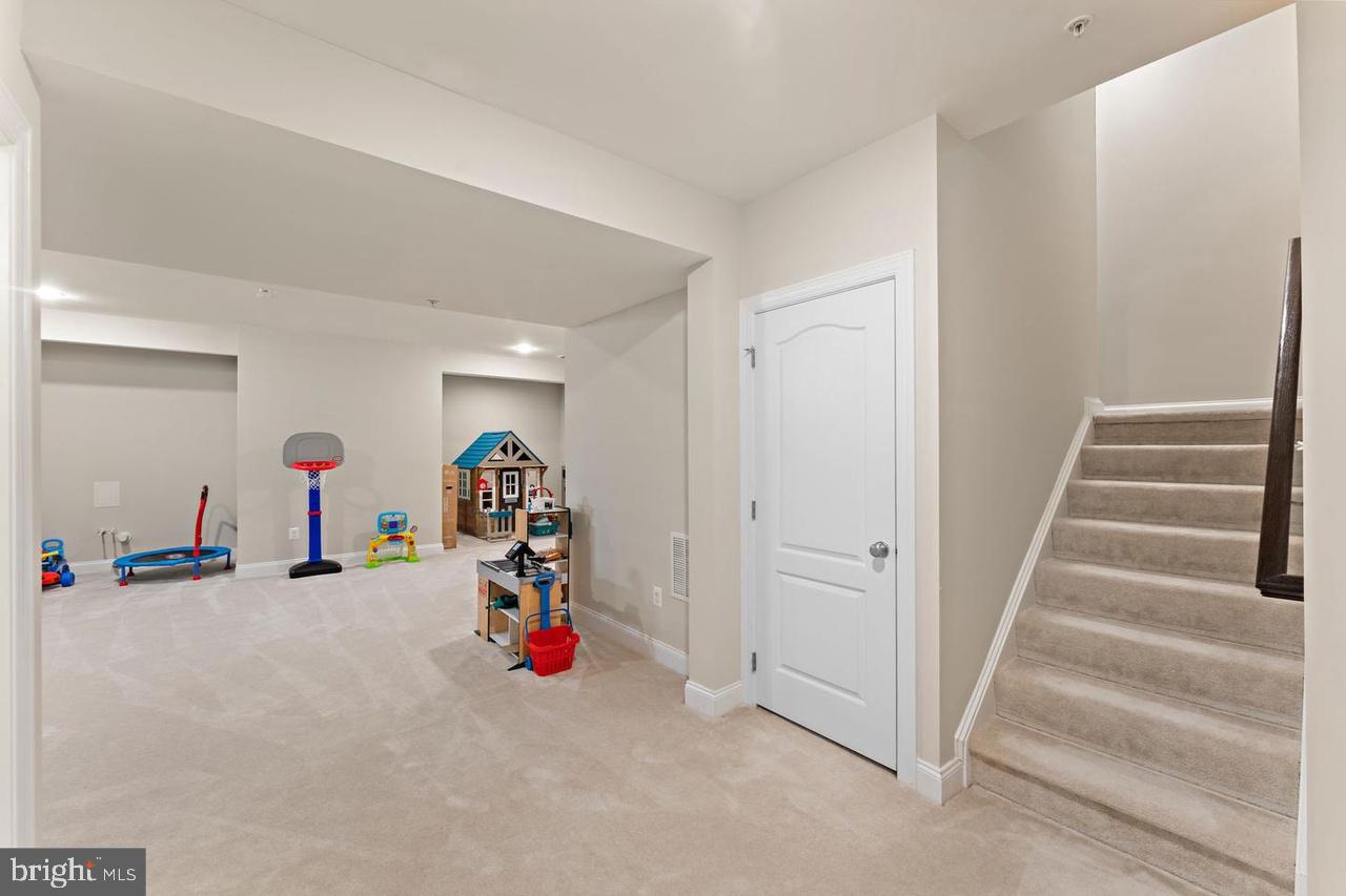 PIEDMONT CROSSING - Residential Lease