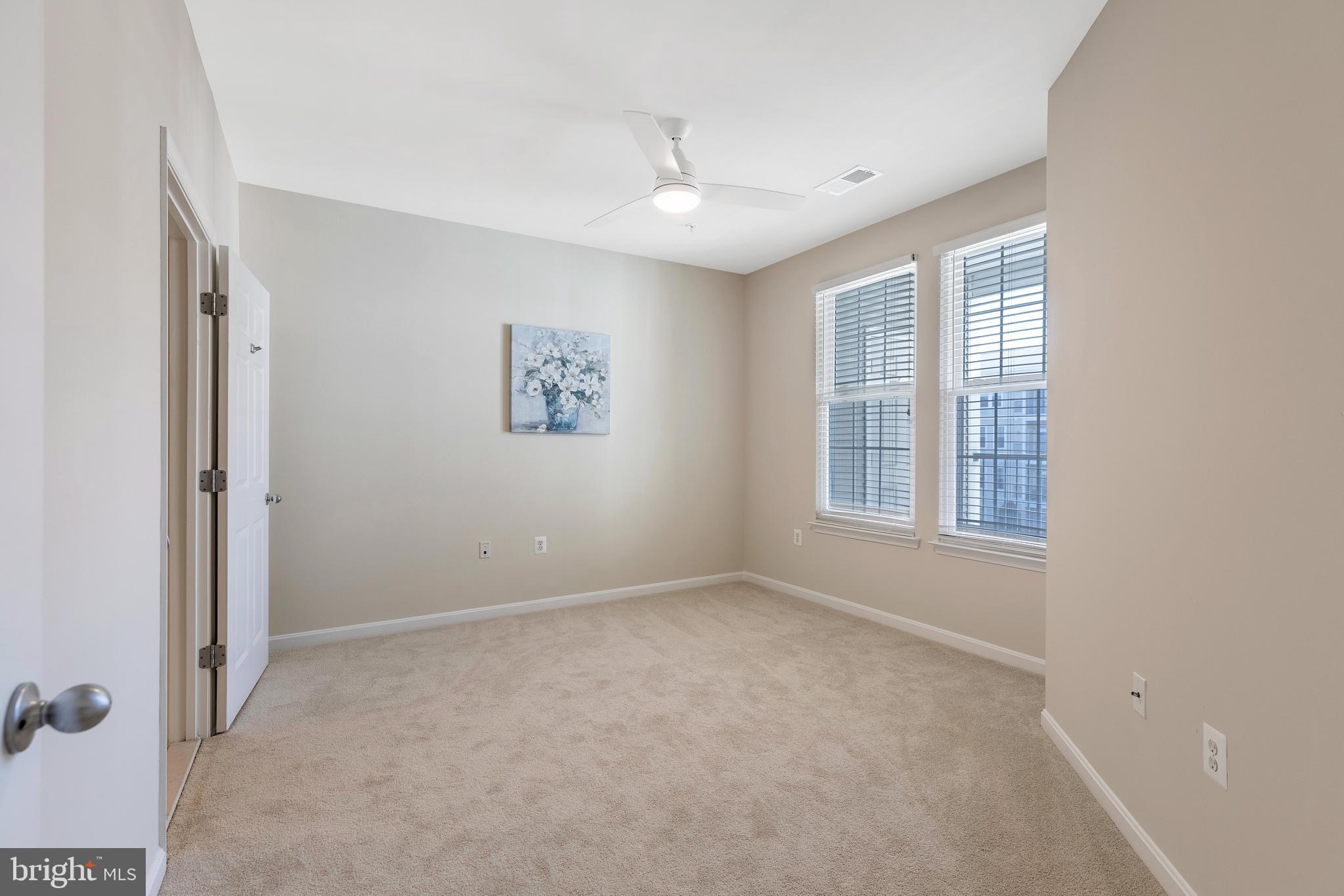 THE GROVE AT ARLINGTON - Residential Lease